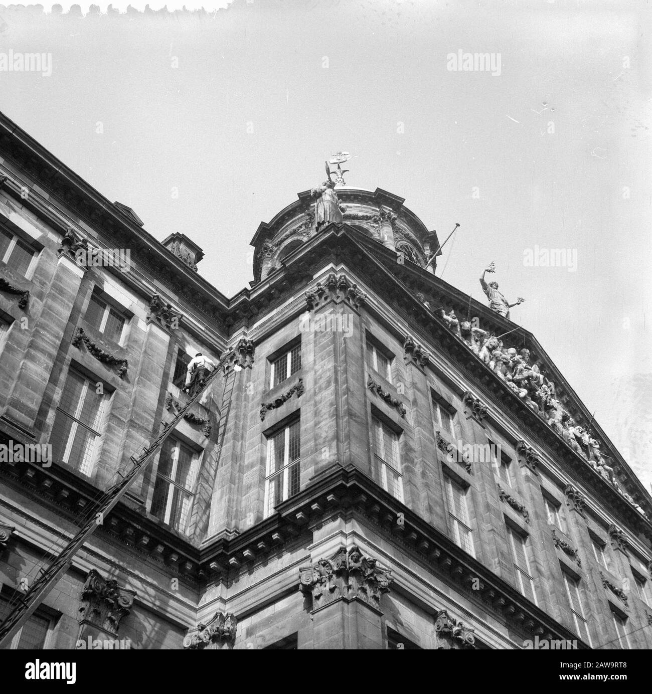 Le Palais Royal A Eu Un Bon Virage Date: 11 Mars 1958 Lieu: Amsterdam, Noord-Holland Nom De L'Établissement: Palais Royal Banque D'Images