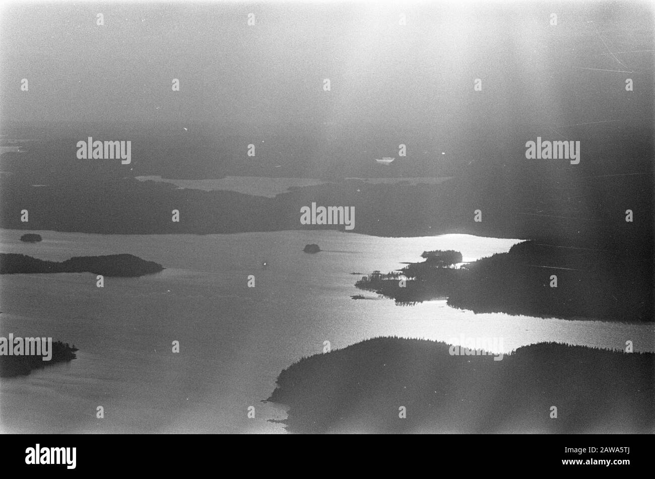 Finlande zone aérienne du lac Date : 5 juillet 1967 lieu : Finlande mots clés : paysages, prises aériennes, lacs Banque D'Images