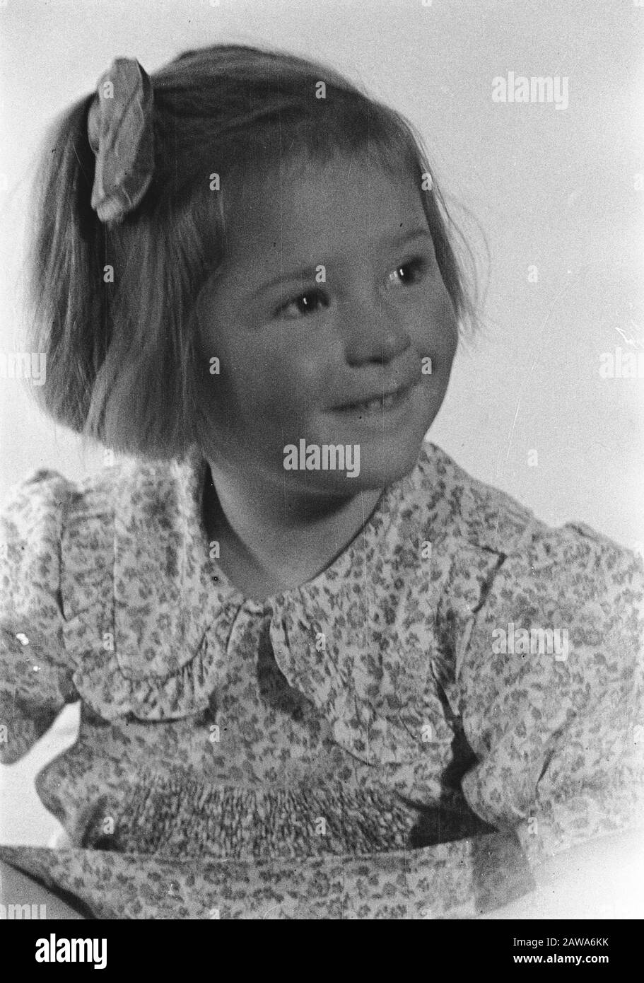 HIE [Holland in England] / Annefo London Series [Children's Portraits] [girl] Date: 1943 lieu: Royaume-Uni mots clés: Enfants, portraits, seconde Guerre mondiale Banque D'Images