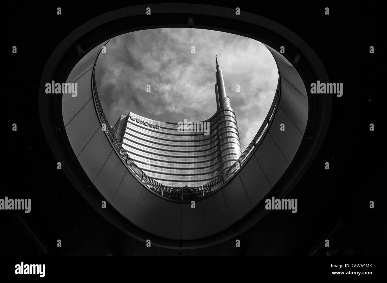UniCredit Tower A Milano zona Gae Aulenti Banque D'Images