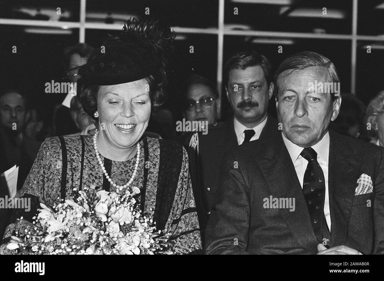 Reine Beatrix et Prince Claus à l'occasion du 50ème anniversaire /  Stichting Nationaal Park de Hoge Veluwe; Reine Beatrix et Prince Claus  (Heads) / Date : 25 avril 1985 mots clés :