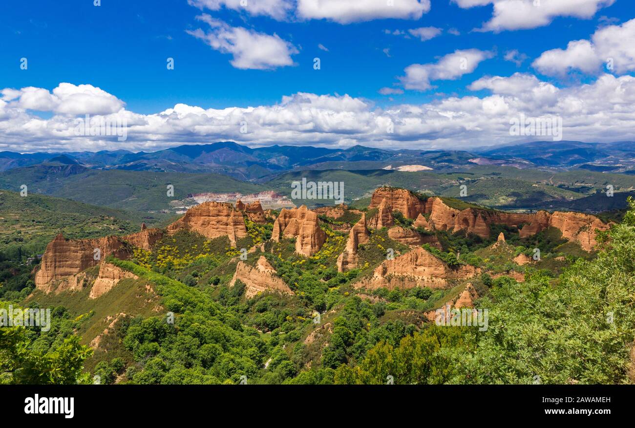 Vue sur les montagnes de Las medulas Banque D'Images