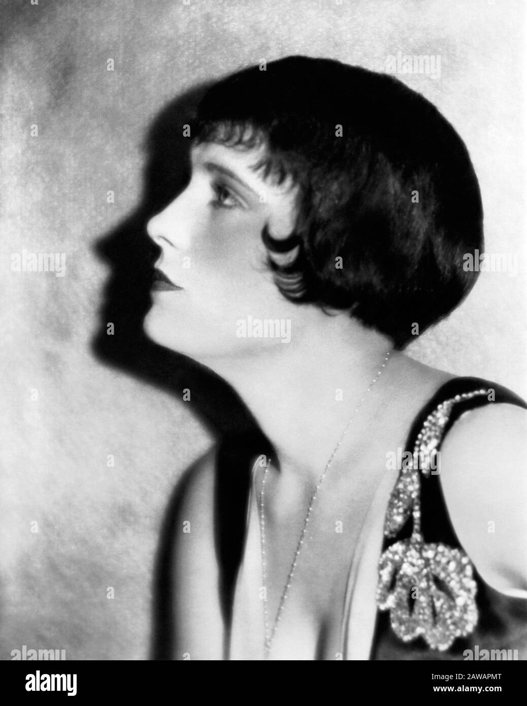 1925 CA , HOLLYWOOD , États-Unis : L'actrice de cinéma silencieuse PAULINE STARKE ( 1901 - 1977 ) . - CINÉMA MUTO - DIVA - DIVINA - VAMP - FEMME FATALE - JAZZ AGE Banque D'Images