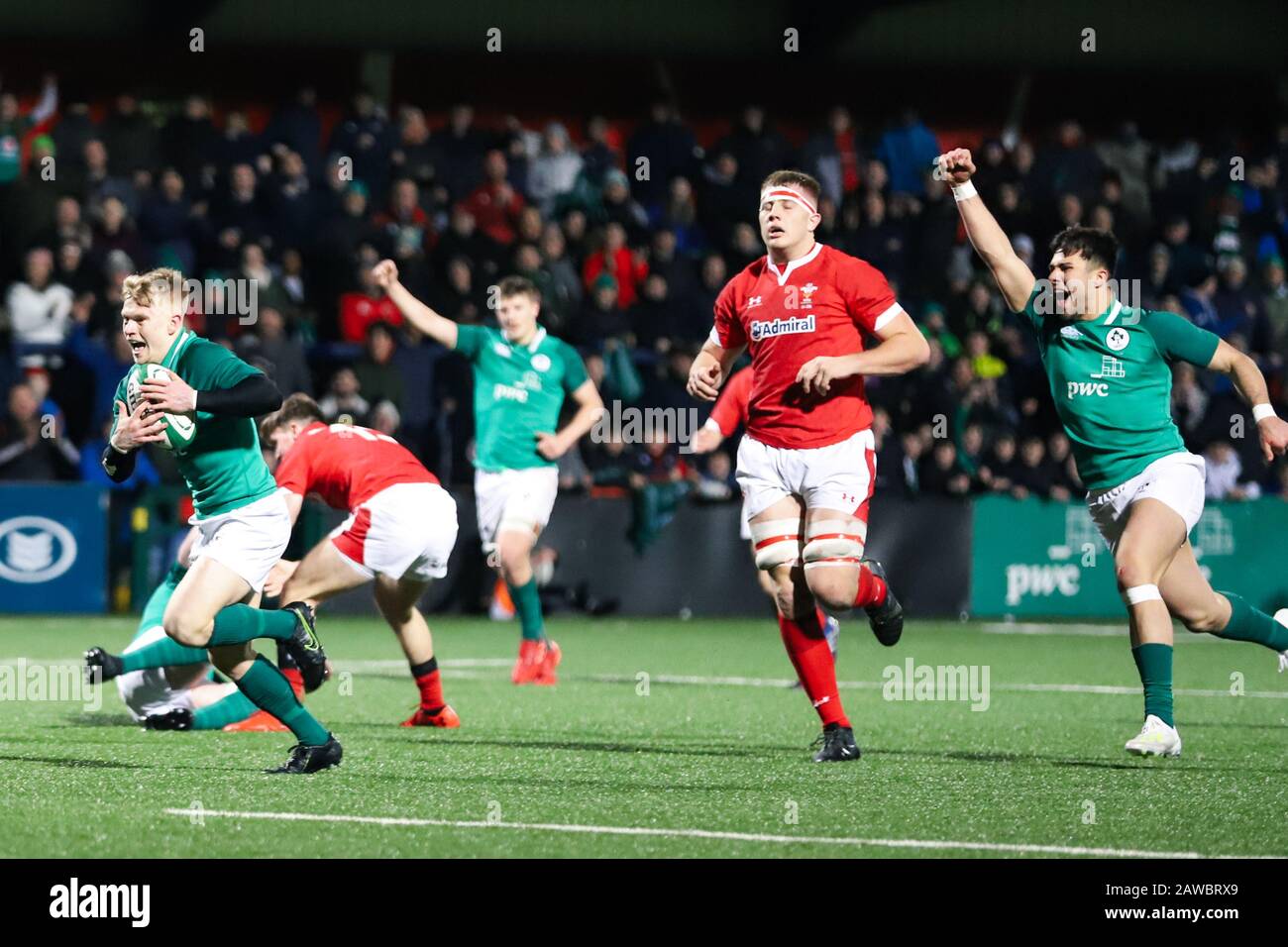 7 février 2020, Cork, Irlande: Moins de 20 nations se match entre l'Irlande (36) et le Pays de Galles (22) au parc indépendant irlandais. Banque D'Images