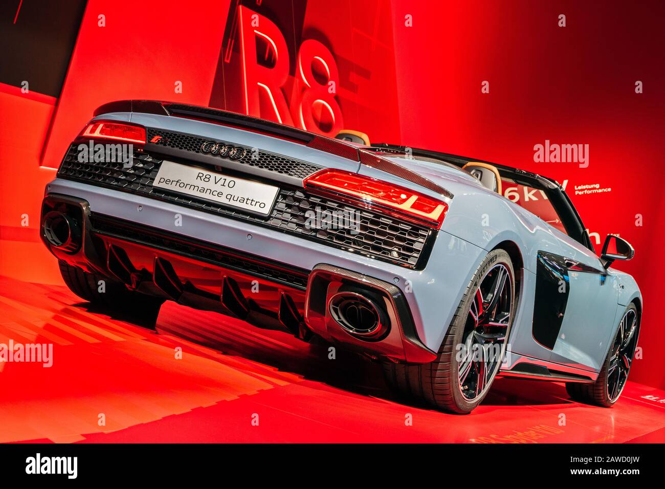 Francfort, Allemagne - Sep 10, 2019 : Audi R8 V10 voiture de sport quattro de rendement présentés au salon de l'automobile IAA de Francfort 2019. Banque D'Images