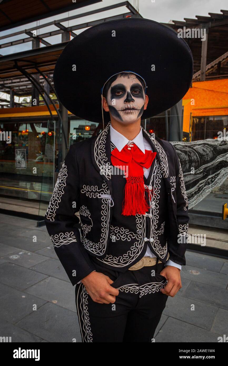 Catrin dans le jour de la parade des morts à Puebla, qui célèbre la religion catholique pour commémorer leurs morts, sous la croyance que les âmes visitent le li Banque D'Images