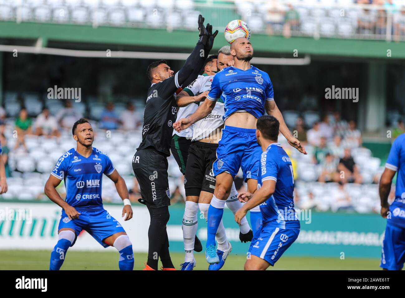 Curitiba, Paraní, Brésil. 8 février 2020. PR - PARANAENSE/CORITIBA X UNIAO BELTRAO - ESPORTES - Goleiro Marcos Paulo do União Beltrão durante partida do Campeonato Paranaense 2020 no Estadio Couto Pereira, em Curitiba, neste sábado (08). Foto: Geraldo Bubniak/Agb Crédit: Geraldo Bubniak/Zuma Wire/Alay Live News Banque D'Images