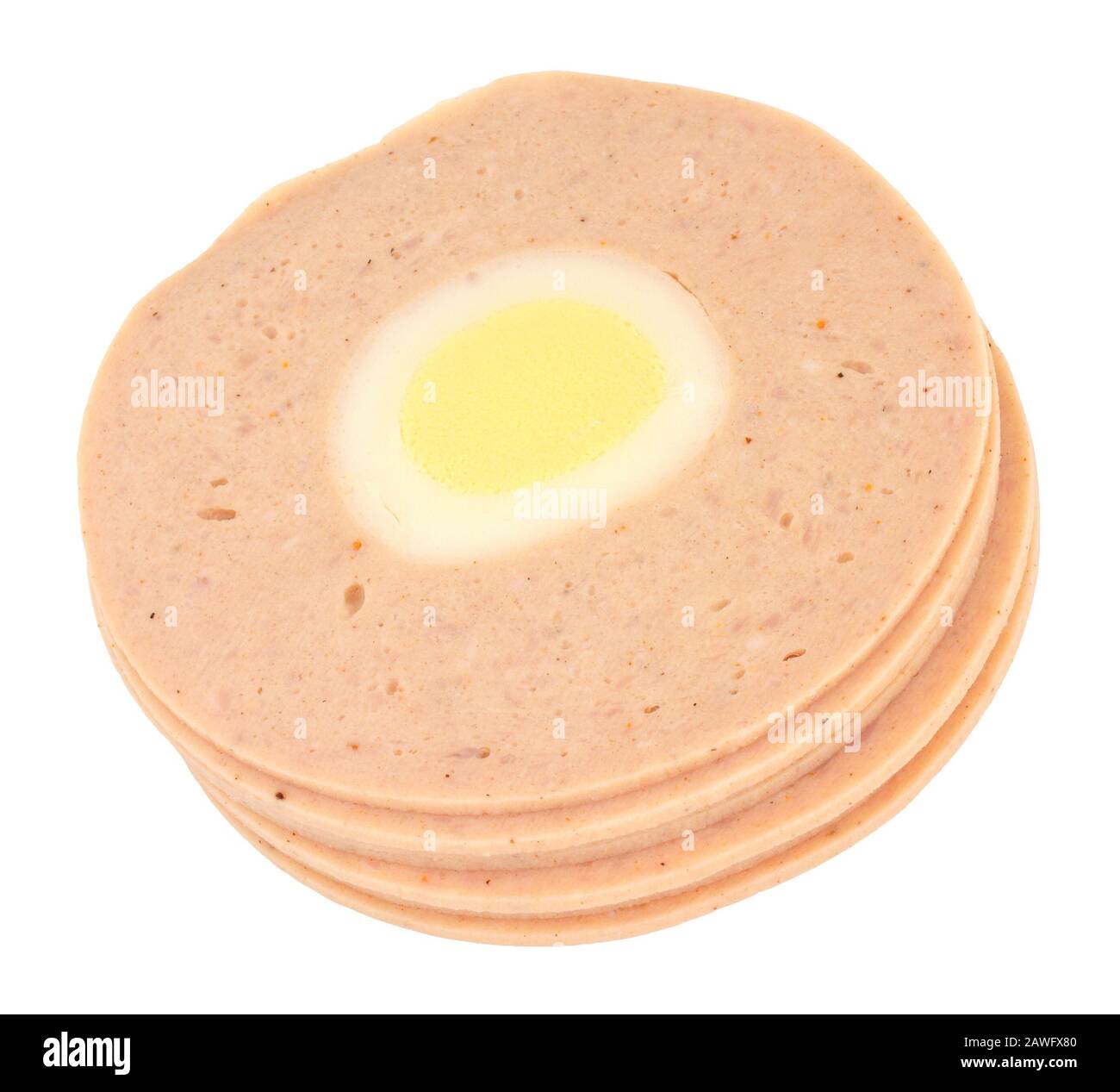 Tranches de pain de porc et d'œufs isolées sur fond blanc Banque D'Images
