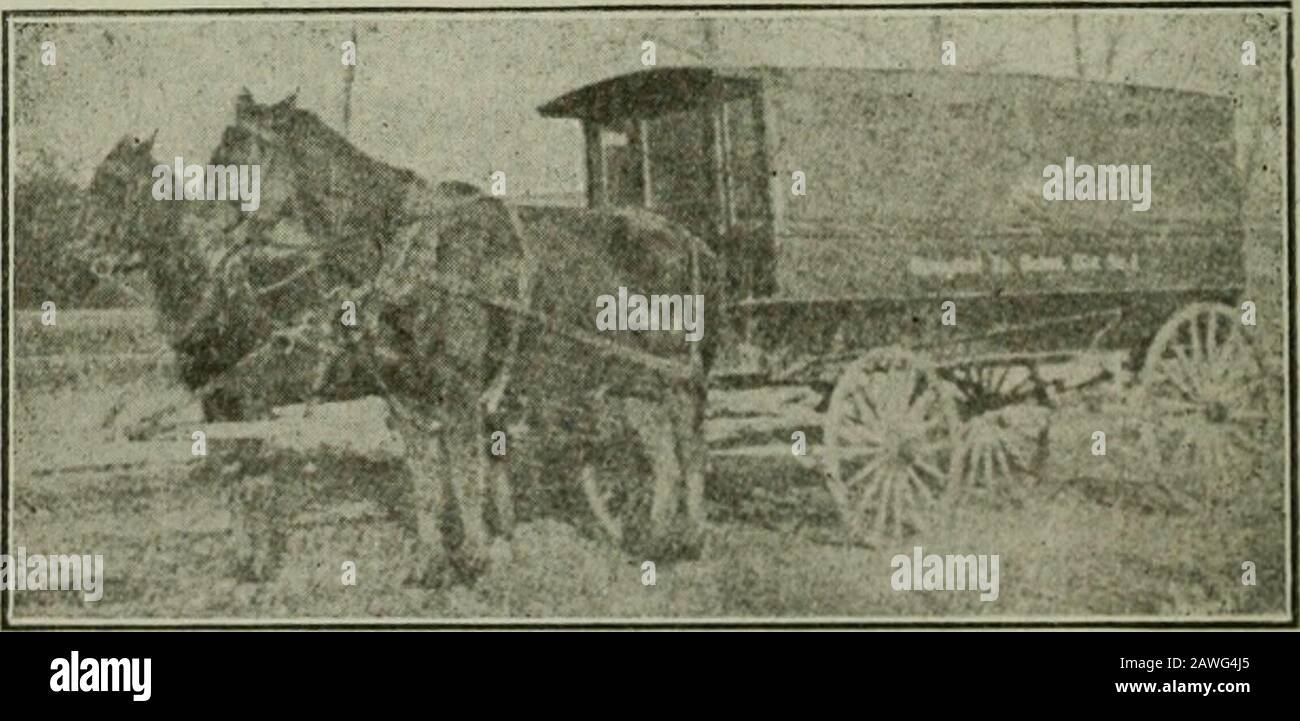 Annexe aux journaux du Sénat et de l'Assemblée de la ..session législature de l'État de Californie . Wagon utilisé dans le canton de Springfield, comté de Clark, Ohio, pour transporter les enfants à l'école. Bonne tenue de temps.itinéraire de ce wagon, 10 miles; temps, 1 heure 10 minutes;capacité, 28; transport, 18. Le canton possède le wagon, qui a été construit pour le canton par National WagonWorks, Chillicothe, Ohio. Coût du transport, 1,66 $ 2 à 3 $ par jour. Til- s;fmi W;i routes, chemins de papier rural quotidiens, introduction générale de la bicyclette, lignes de tramway suburban, lignes traversant le cou Banque D'Images