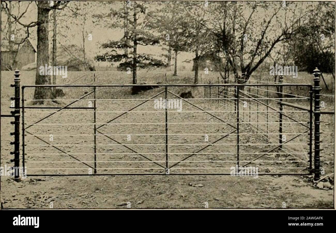 Protection de la propriété et ornementation : . Clôture Combinée Rail Et Câble, Conception N° 222. À part le type d'ofgate illustré ici, à l'exception des portes indiquées à la page 44, il convient de l'utiliser avec une clôture de câble. 1 i i aiumm i ii iiiimiiiiiiiii nun ilium i mini imiimmmii mi i n miiiini i i mini mi i i i i i i i et 39 ans UNE PELOUSE ET # Banque D'Images