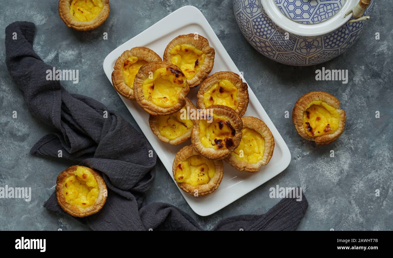 Pastel de nata, de Belem, également connu sous le nom de tarte à la crème anglaise portugaise est une pâtisserie à la tarte aux œufs portugaise Banque D'Images