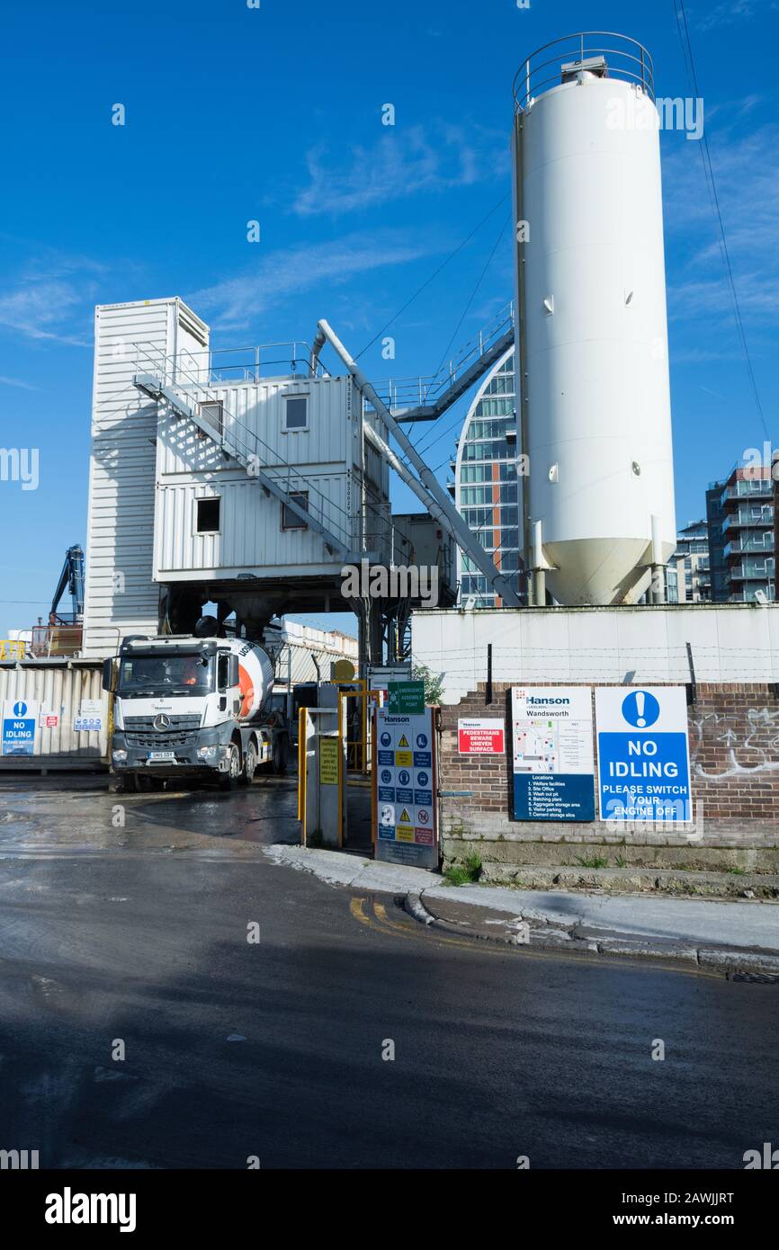Hanson Ready Mix Concrete, Pier Terrace, Juifs Row, Wandsworth, Londres Banque D'Images