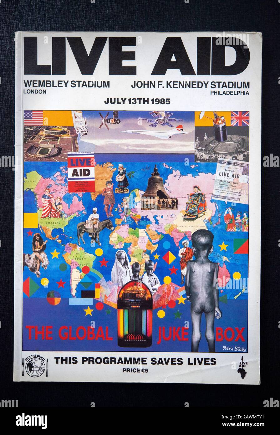 Programme du concert Live Aid qui s'est tenu au stade Wembley au Royaume-Uni le 13 juillet 1985 Banque D'Images