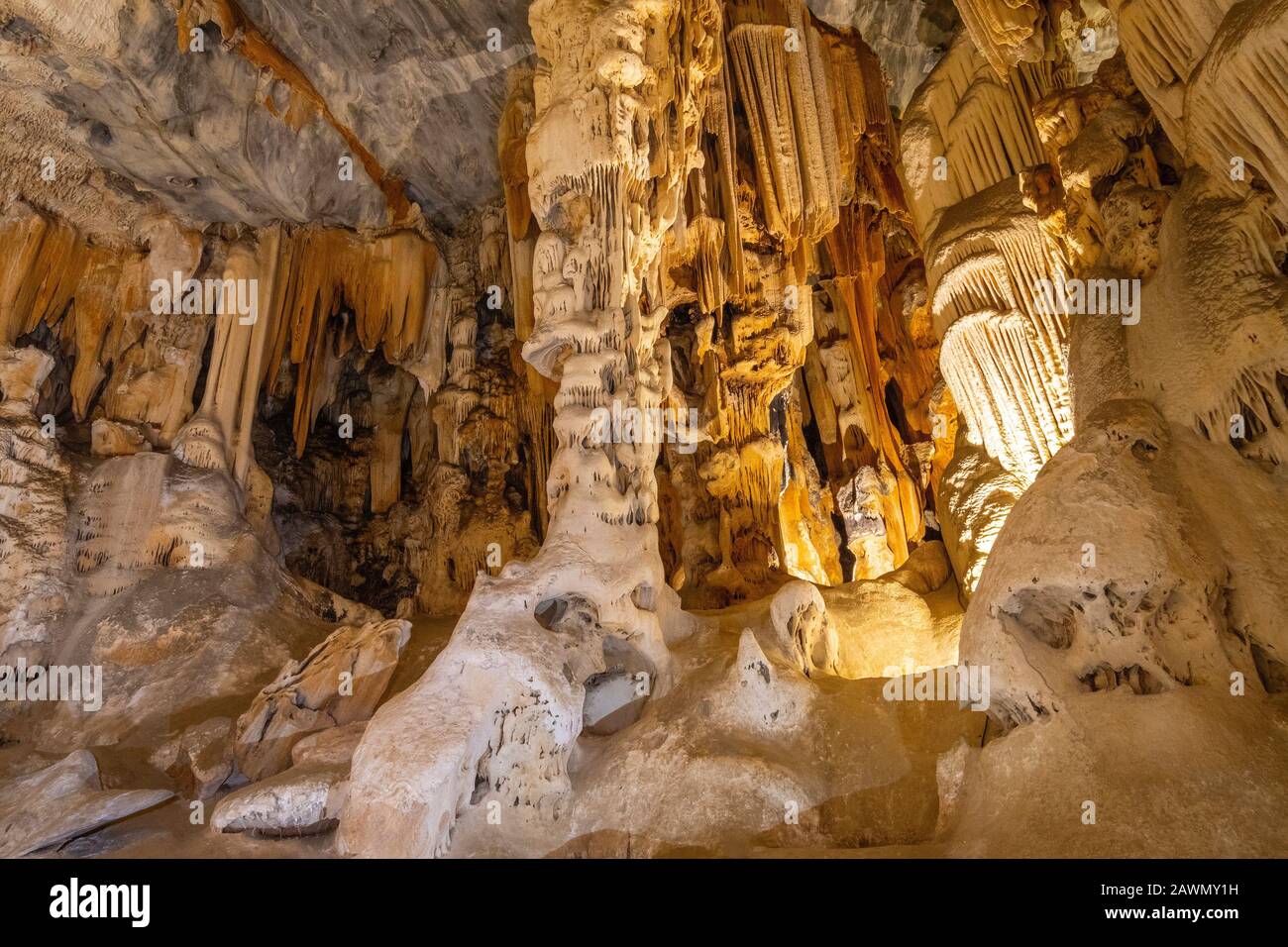 À L'Intérieur Des Grottes De Cango, Oudtshoorn, Province Du Cap Occidental, Afrique Du Sud Banque D'Images