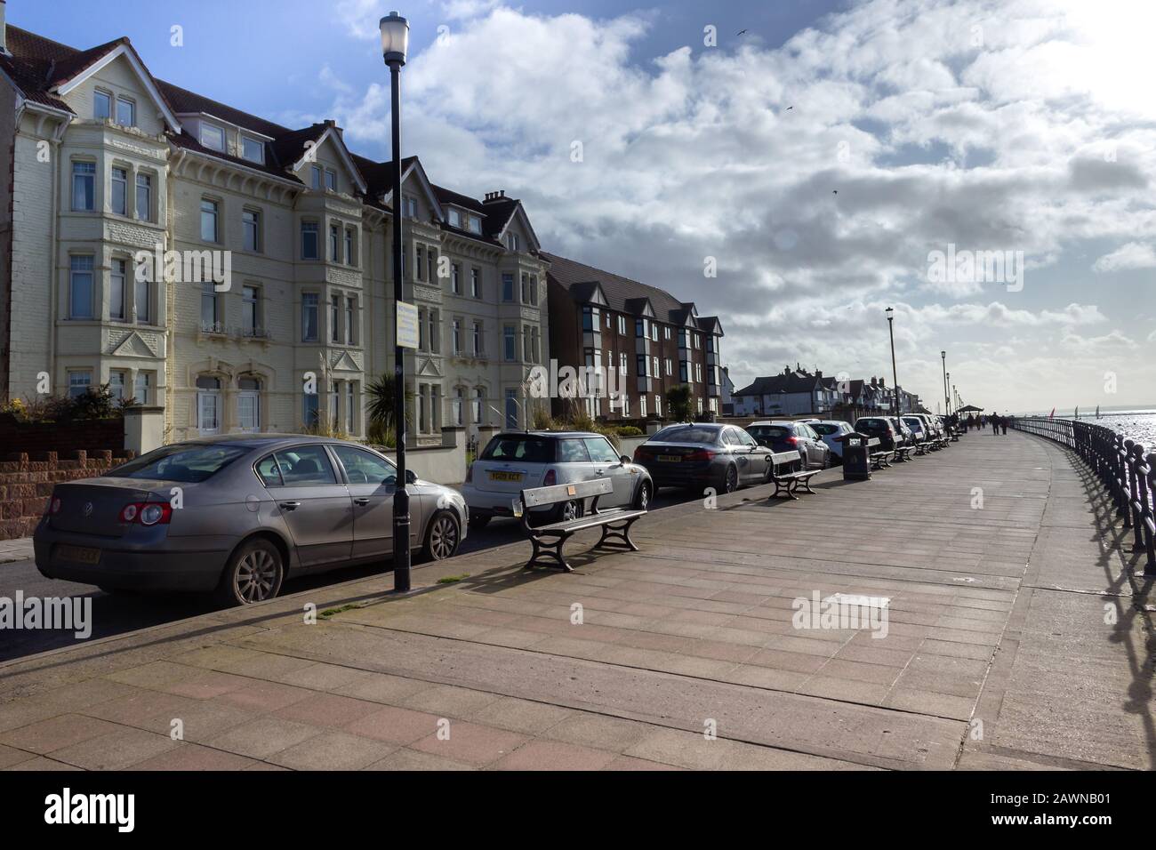 Promenade le long du lac Marine et South Parade, West Kirby Banque D'Images