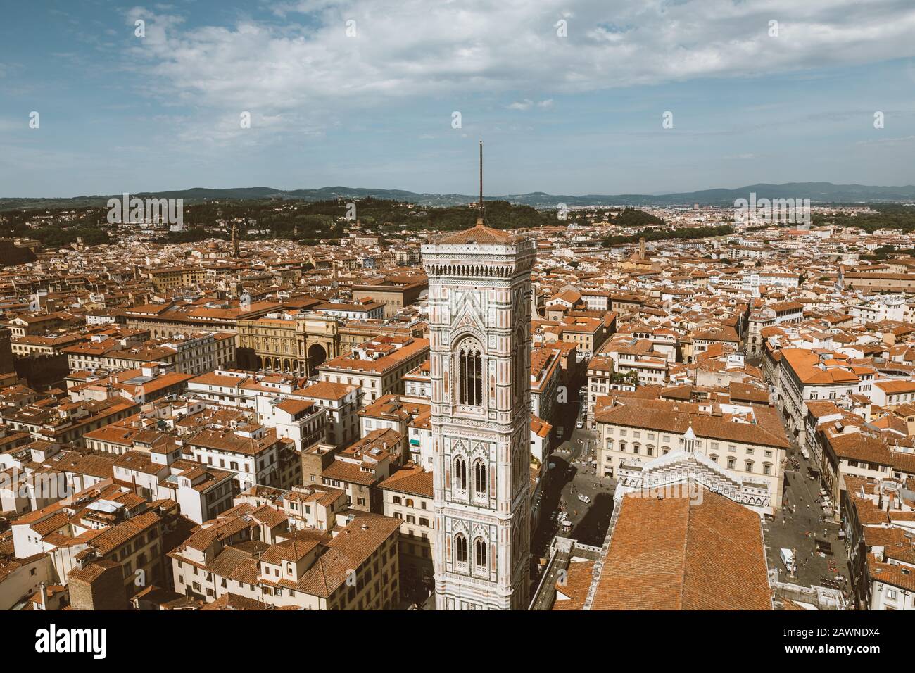 Vue Aérienne Vue panoramique de la ville de Florence et Giotto's Campanile campanile qui fait partie du complexe de la cathédrale de Florence (Cattedrale di Santa Maria de Banque D'Images