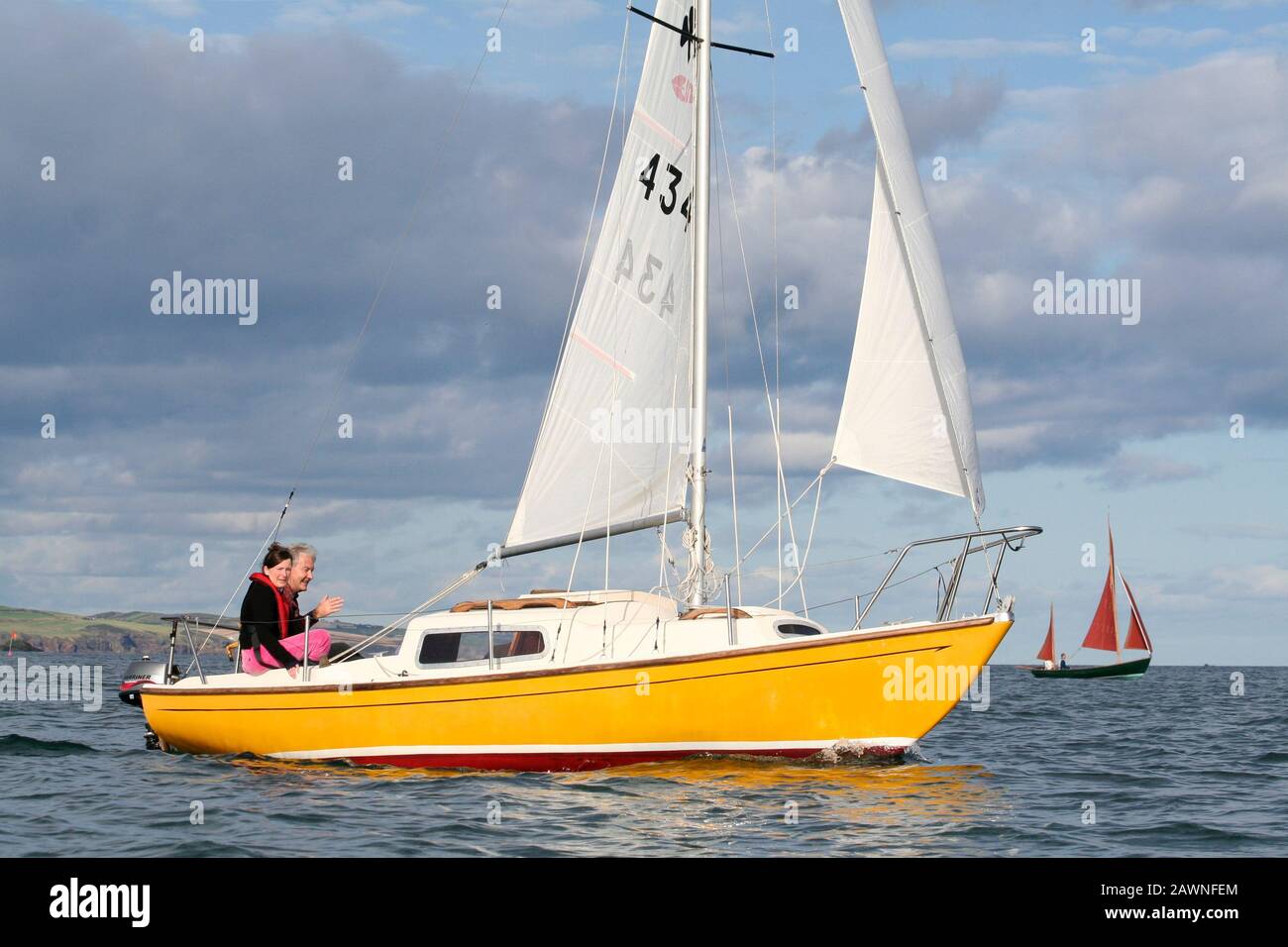Yacht à voile Corribee, sous voile, au large de Stonehaven, Aberdeenshire, Écosse Banque D'Images