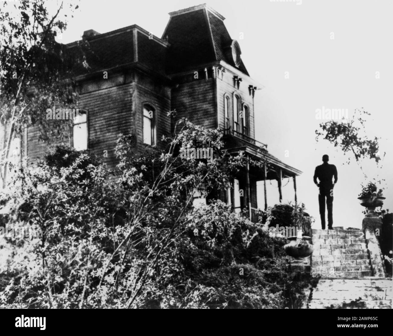 1960 , Etats-Unis : ANTHONY PERKINS en PSYCHO , par ALFRED HITCHCOCK ( 1899 - 1980 ) , publ STILL - CINÉMA - FILM - REGISTA CINEMATOGRAFICO - TRILLER Banque D'Images