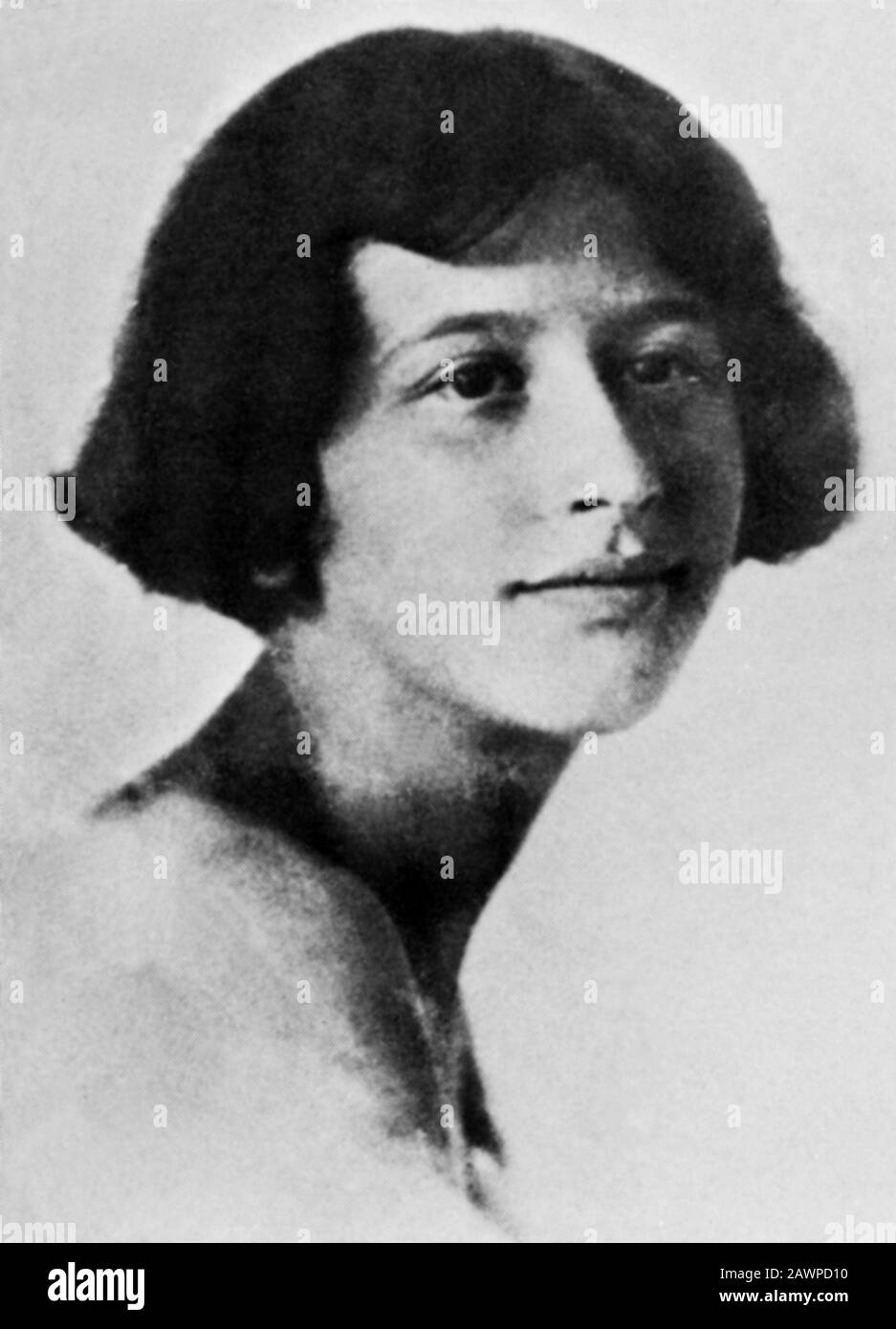 1921 : la femme française SIMONE WEIL ( Paris 1909 - Londres 1943 ) quand était une jeune fille de 12 ans - SCRITTORE - SCRITTRICE - LETTERATURA - Banque D'Images