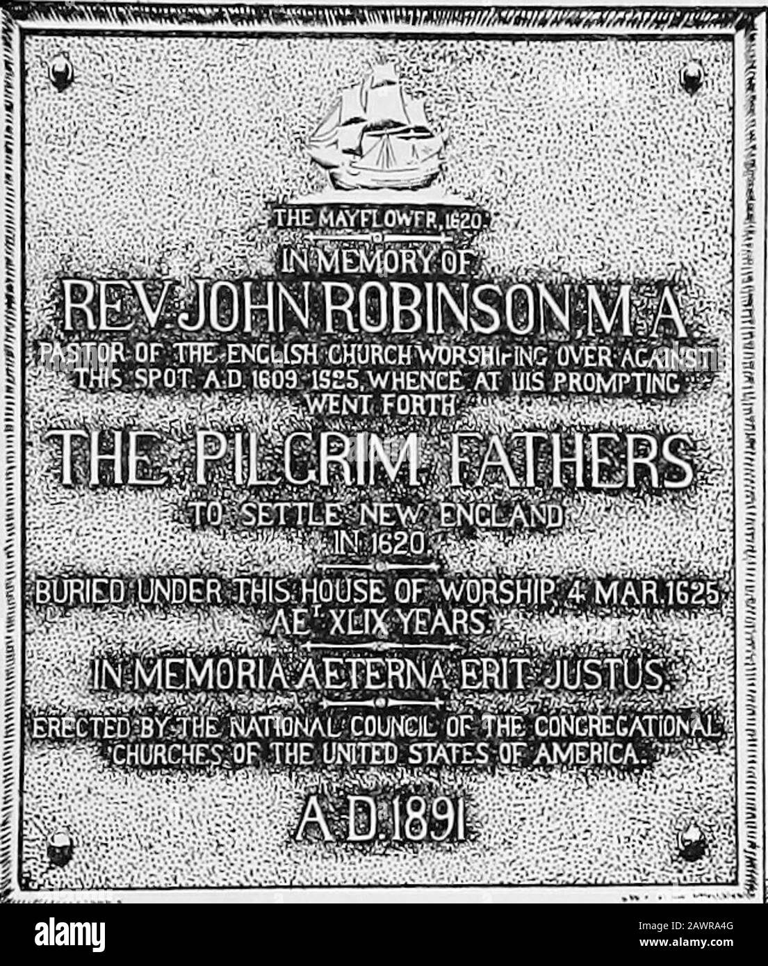 Une histoire américaine . Monument À PROVINCETOWN, MESSE., À COMMEMORATETHE ATTERRISSAGE DU PREMIER PARTI DE LA MAYFLOWER Dédié par le Président Taft, le 8 août 1910 Les Colonies anglaises 37 dans la nation néerlandaise et ont leurs enfants oublier les coms-toms et le discours de l'Angleterre, les Séparatistes ont déterminé le tomitrate au nouveau pays d'Amérique. Ils ont obtenu la permission de la London Company de s'installer en Virginie, mais leurs pilotes les ont amenés sur les rives de Cape Cod, où ils ont donné leur accord le 21 décembre 1620, bien qu'ils n'aient ni droit à la thésoil (un brevet) ni pouvoir d'établir un gouvernement (une charte Banque D'Images