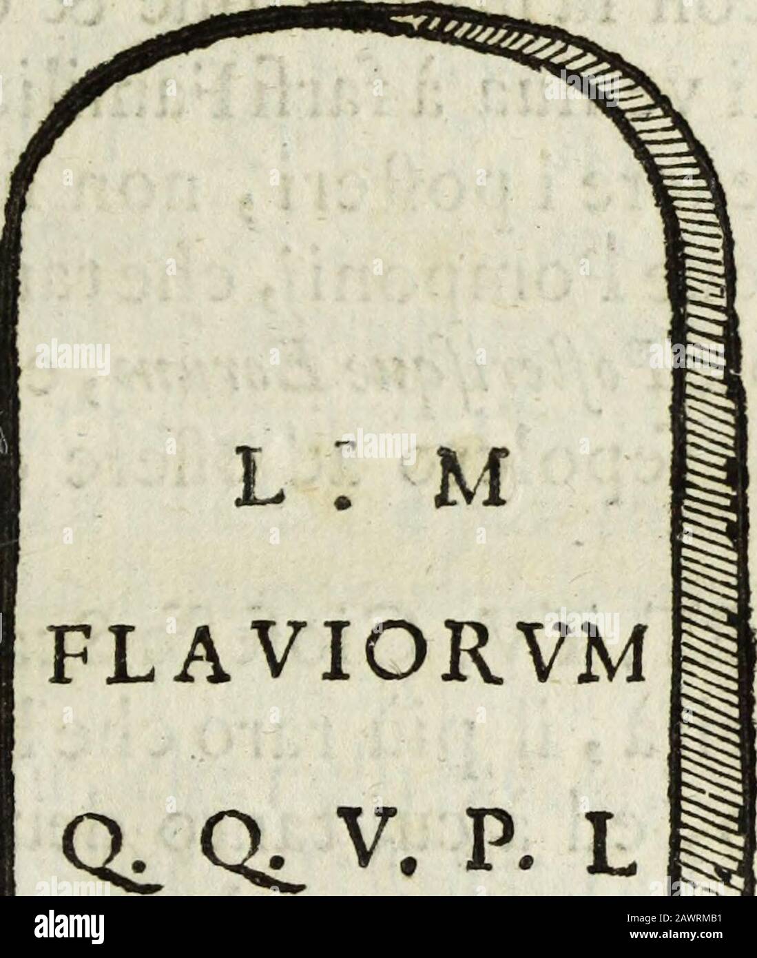 Li marmi eruditi, ouero, Lettere sopra alcune antiche inscriptions zione . altri fimili modidi farfi intendere, che hò già racolti nel mio Com-mentario delle Abbuiature Romane . Li Sepol-cri CommuniHereditarijquelli erano, che alcunoà fe, & à fuoi heredi ordinaua, e che veniuano con-trafegnati con le due lettere H. S. cioè : Heres Seqm~tur, ò vn H. M, H. S. Monumentum Heres Sequiturifi, ^lafjní diani. Sepolcri poi Communii Fami-liari quelli s^intendeuano ; quali riceuano riera- Lettera Quiriti Jjyèrano della famiglia ancorré heredi n Banque D'Images