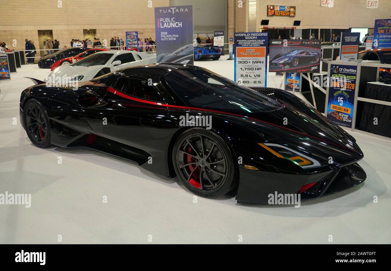 Philadelphie, Pennsylvanie, États-Unis - 9 février 2020 - La supercar SSC Tuatara couleur noire 2020 Banque D'Images