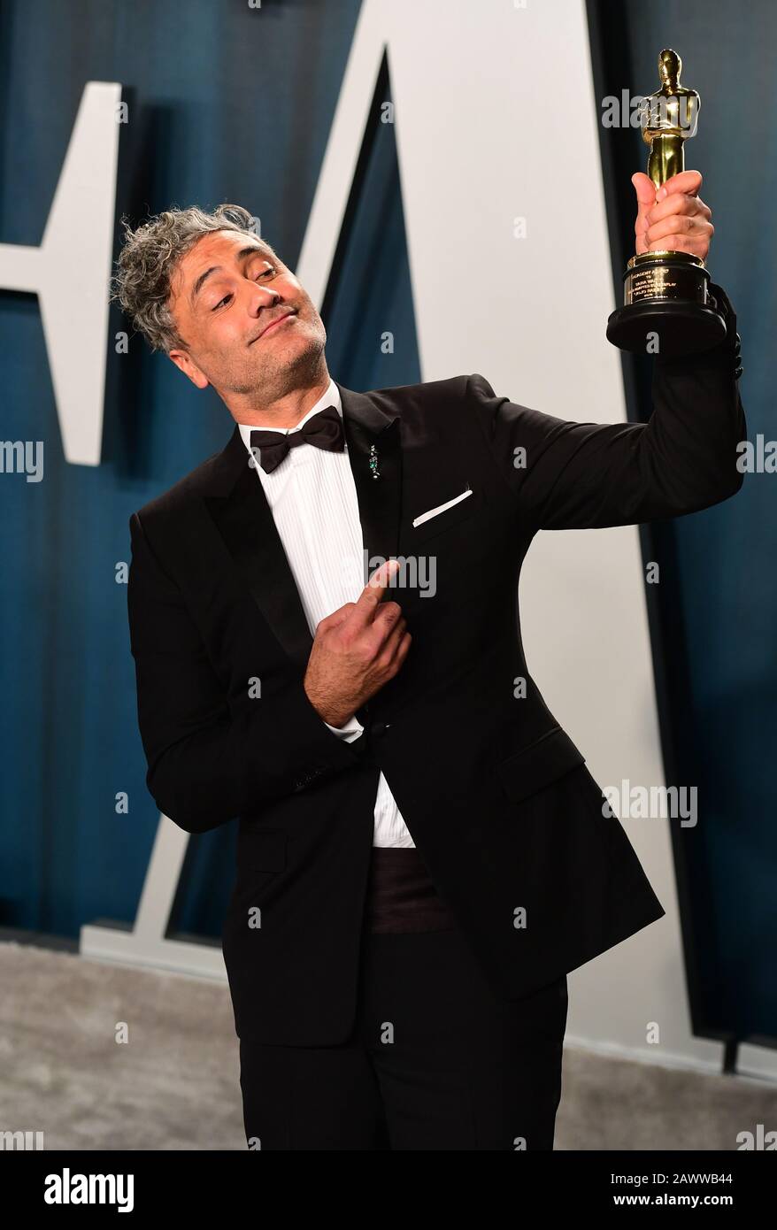 Taika Waititi assister à la Vanity Fair Oscar Party tenue au Wallis Annenberg Center for the Performing Arts à Beverly Hills, Los Angeles, Californie, États-Unis. Banque D'Images