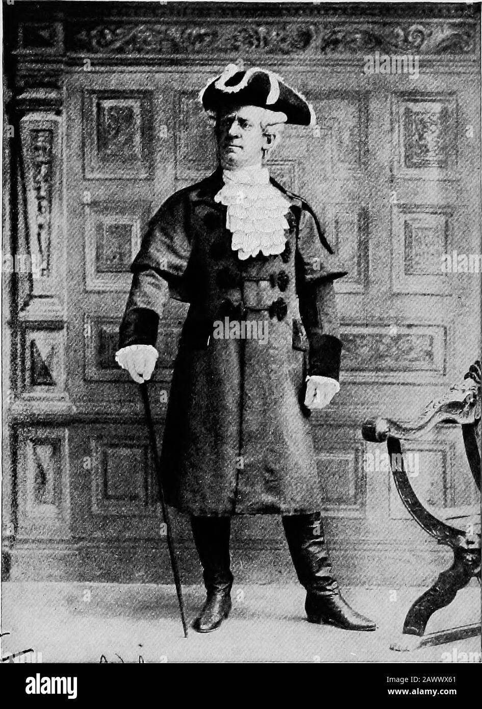 Joseph Jefferson; souvenirs d'un joueur de camarade . à son habitude agréable expression. Le médecin étant là avec des sprays et des outils laryn-goscopical, tout le monde, presque, dans la compagnie est devenu affecté par l'échec du laryngitisor pharyngitisor larynx, et a subi un traitement instantané. La scène était bien indigable, il y avait une atmosphère de vacances générale au-dessus de toute la procédure. Il y avait des blagues et des rires lorsque chaque nouveau patient a pris les cheveux et avalé des quantités d'éther, d'iodoforme et de cocaïne. L'inhalateur nasal a été passsedautour, et dextreusement ajusté et manipu-laté. T Banque D'Images