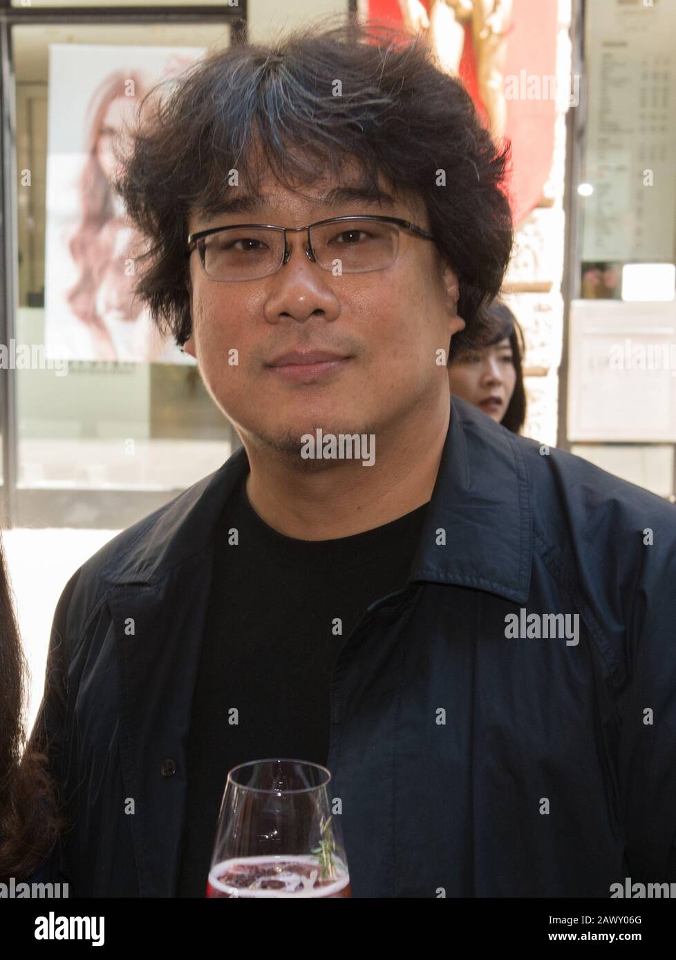 Bong Joon Ho, le réalisateur récompensé aux Oscars, a assisté à la réception de Filmfest München en juillet 2019 avec Elena Diesbach, Banque D'Images