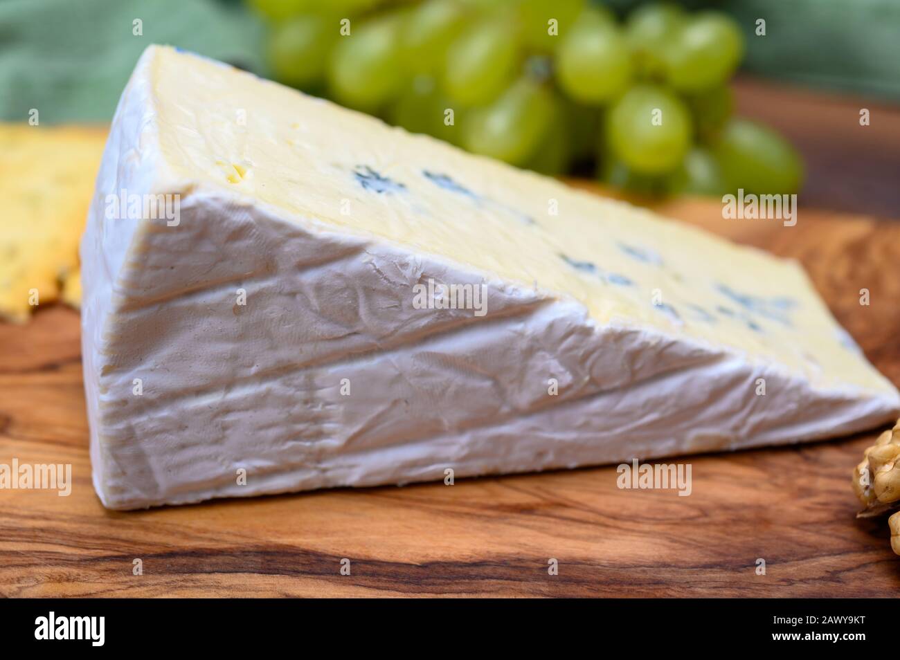 Collection de fromages, brie Cambodzola bleu crémeux allemand au — free download