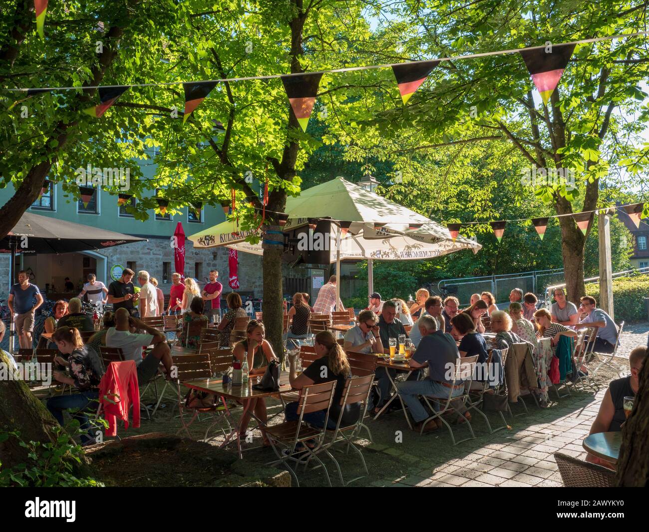 Biergarten Gasthaus Zum Mohren, Altstadt, Ansbach, Mittelfranken, Franken, Bayern, Deutschland | restaurant et café-restaurant Zum Mohren, vieille ville, Ansb Banque D'Images
