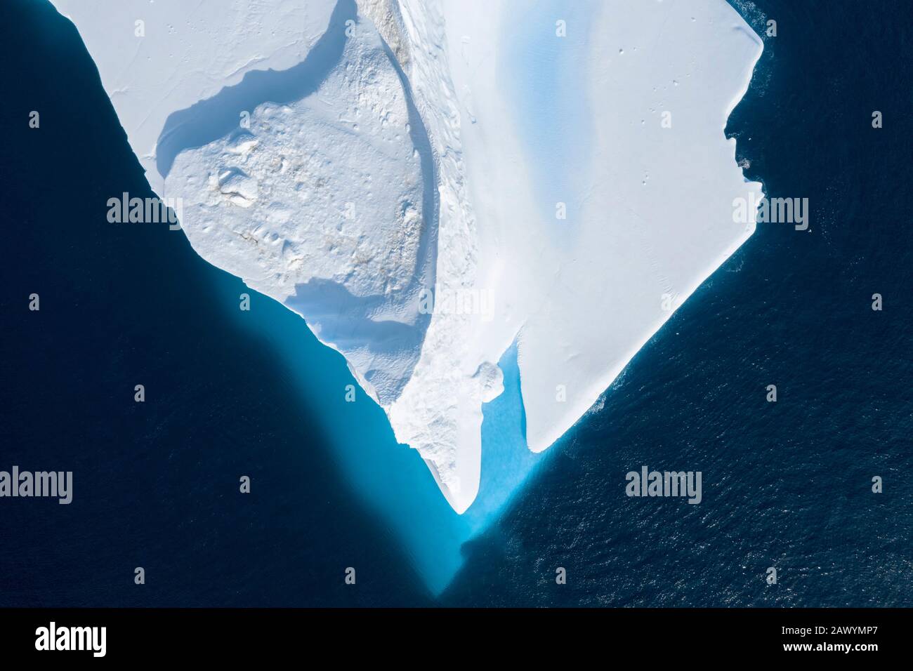 Drone point de vue fonte de l'iceberg Groenland Banque D'Images