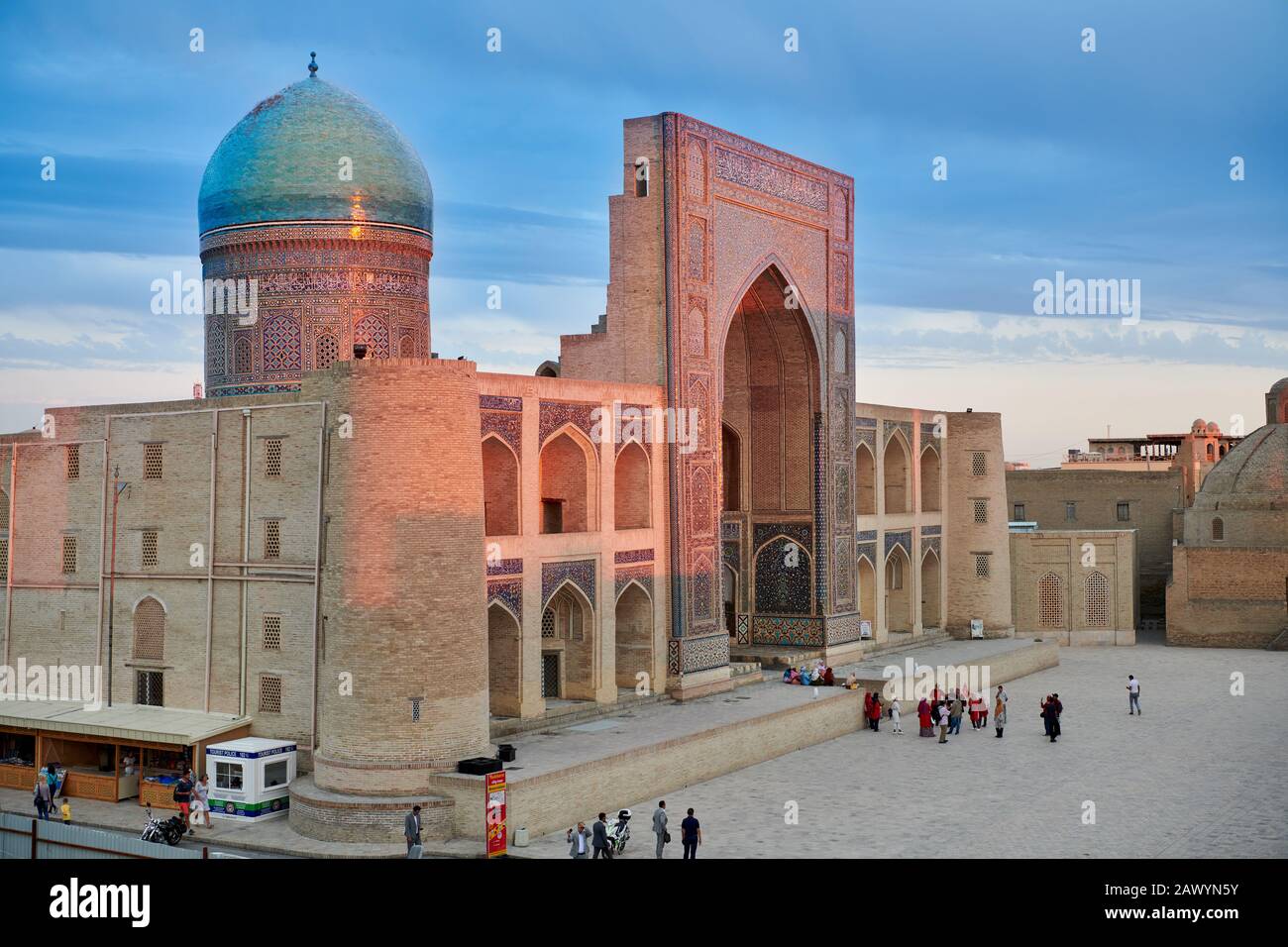 Mir-i Arab Madrassah, Boukhara, Ouzbékistan, l'Asie centrale Banque D'Images