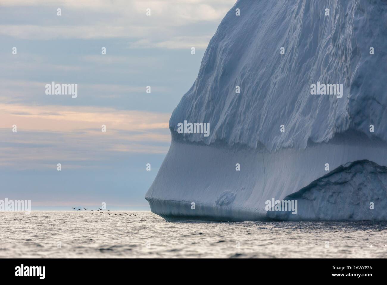 Formation majestueuse d'iceberg sur l'océan Atlantique Groenland Banque D'Images