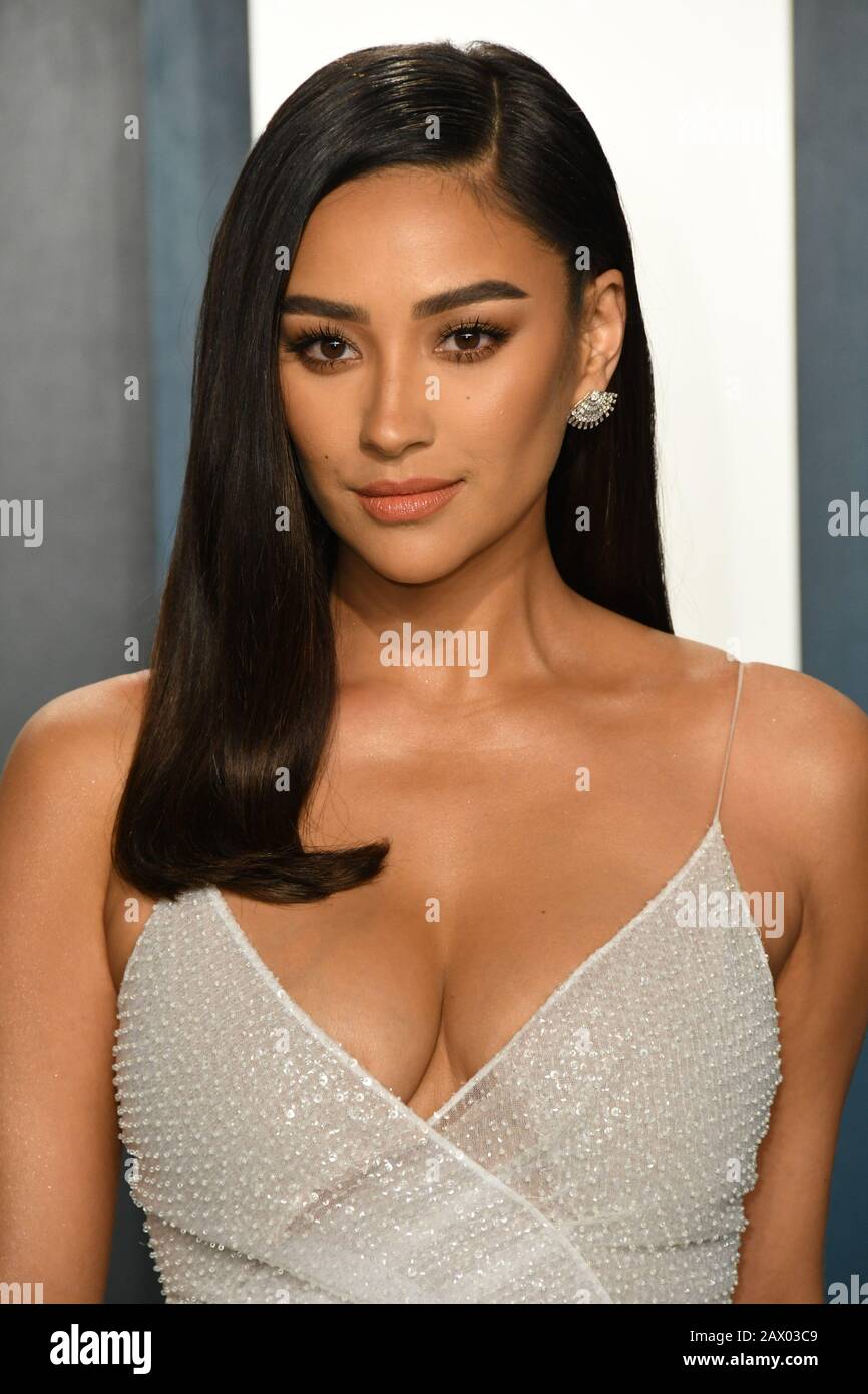 09 Février 2020 - Los Angeles, Californie - Shay Mitchell. Fête des Oscars 2020 À la suite des 92ème Academy Awards qui ont eu lieu au Wallis Annenberg Center for the Performing Arts. (Image de crédit : © Birdie Thompson/AdMedia via ZUMA Wire) Banque D'Images