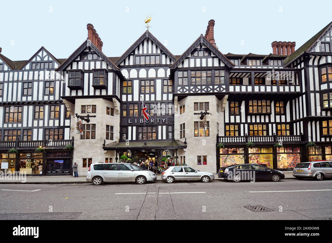 Londres, Royaume-Uni - 17 janvier 2016 : grand magasin People and Liberty non identifié dans Great Marlborough Street Banque D'Images