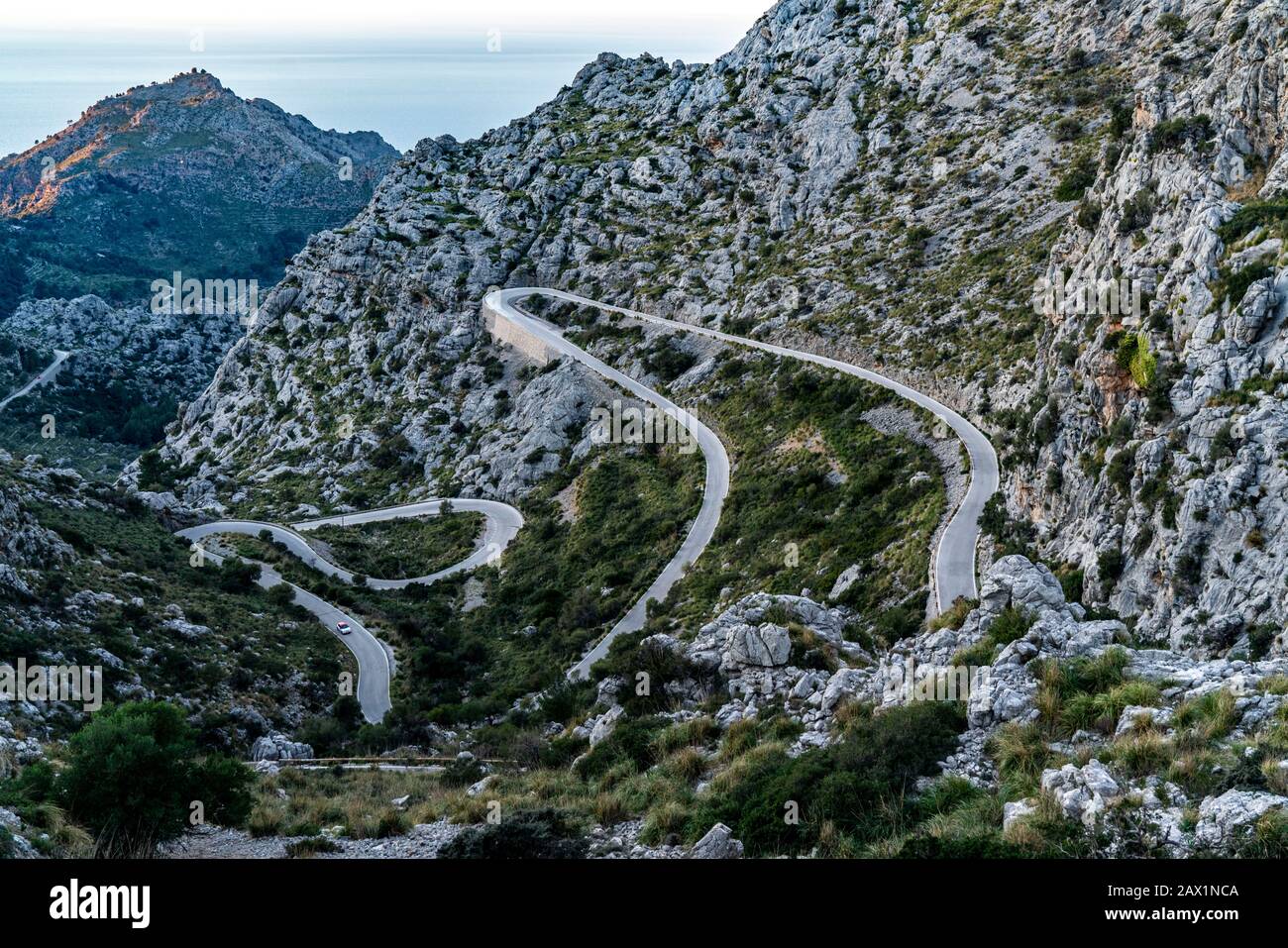 Route serpentine Ma-2141, route sinueuse vers sa Calobra, au nord-ouest de Majorque, Iles Baléares, Espagne, Banque D'Images