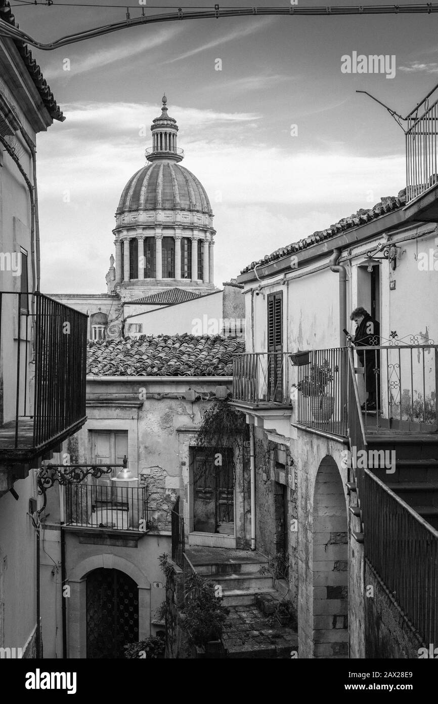 Dôme de la cathédrale de Ragusa Ibla, Sicile, Italie Banque D'Images