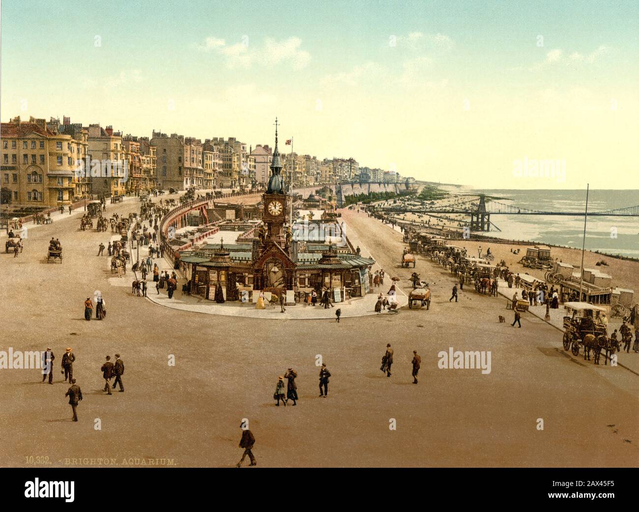 1905 ca. , BRIGHTON , EAST SUSSEX , GRANDE-BRETAGNE : la vue DE L'AQUARIUM et de la plage . Les couleurs d'impression Photocrom éditées par Detroit Publishing Co. Sont la partie majeure de la ville de Brighton et Hove (formée des villes précédentes de Brighton, Hove, Portslade et plusieurs autres villages) dans le Sussex oriental, en Angleterre sur la côte sud de la Grande-Bretagne. À des fins administratives, Brighton et Hove ne font pas partie du comté non métropolitain de East Sussex, mais font partie du comté cérémonial de East Sussex, dans le comté historique de Sussex . L'ancienne colonie de Brightthelmstone date Banque D'Images