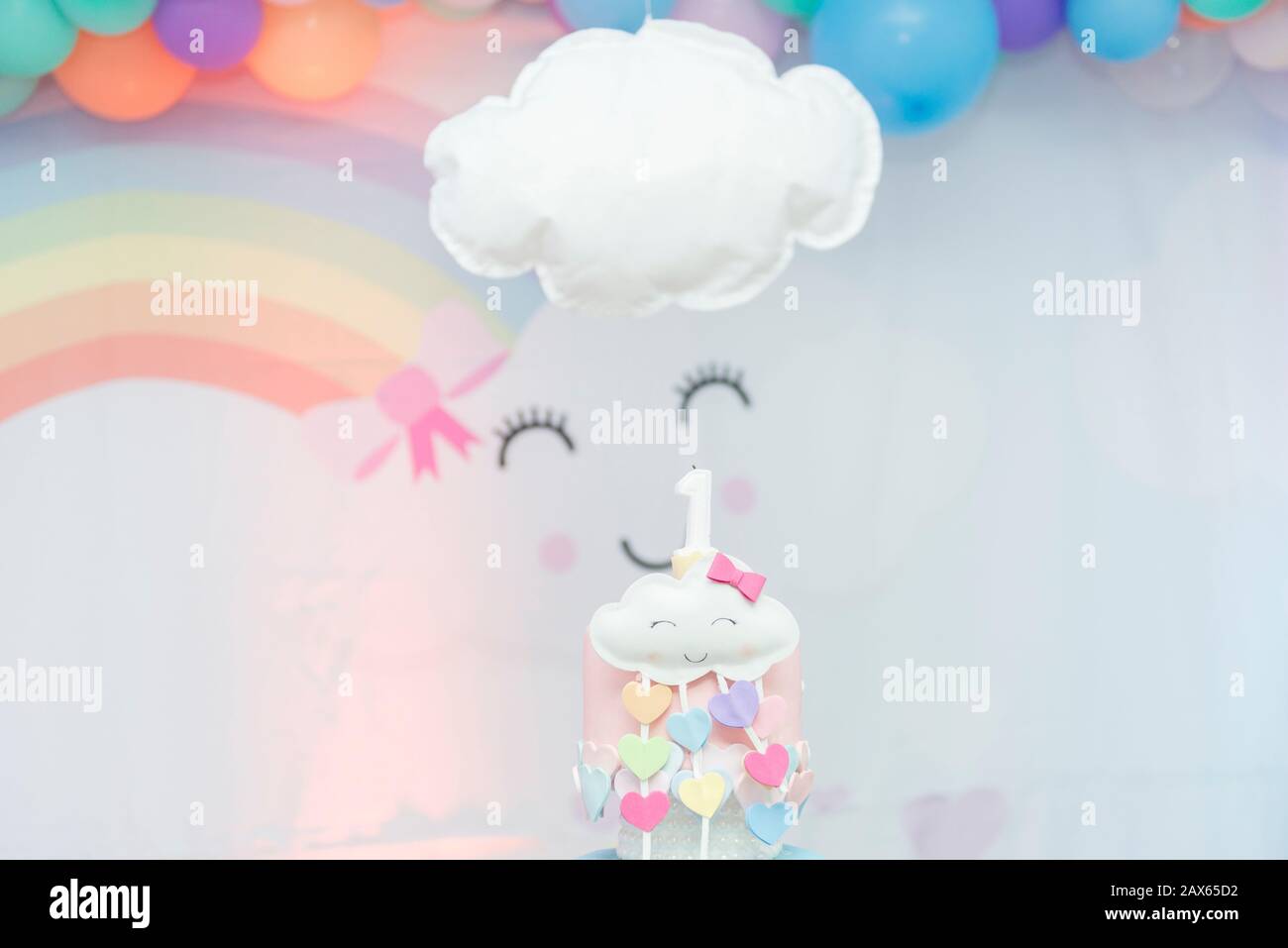 Decoration D Anniversaire Sur Le Theme Des Filles Avec Theme Mignon Etoiles Parapluie Pluie De Coeur Dans Des Couleurs Pastel Belle Decoration Pour La Fete D Anniversaire Photo Stock Alamy