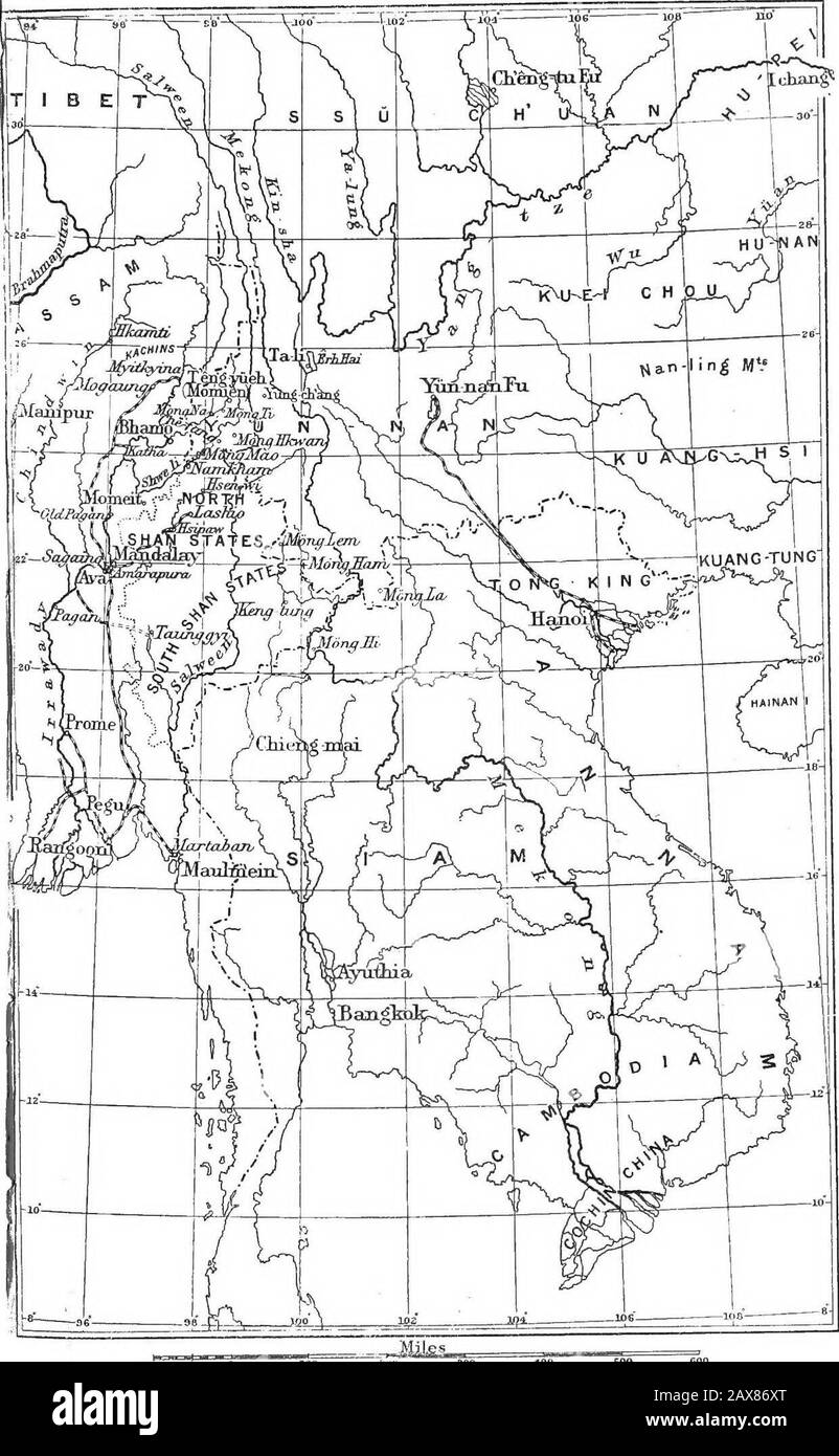 Shans à la maison . fin du quatrième siècle avant J.-C. il avait porté son emprise sur les États frontaliers près de la mer dans l'est, le Ngu (IVU) et le Yueh; à la montagne Nan-ling au sud; sur la plus grande partie de Ho-nan sur le nord, et progressivement étendu vers l'ouest. Le Latterextension couvrait l'est Du Ssu-chuan et l'ensemble des provinces de Kuei-chou; Il atteint aussi le thécenter de Yiin-nan, et peut-être plus au sud, sous le nom de Tien ou De Tten Royaume, qui a été secséréedde son pays suzerain (et est resté sous Shanrule) lorsque le Tsin de Shensi, puis s'est élevé dans le theEmpire, a traversé le Yang-tze dans Banque D'Images