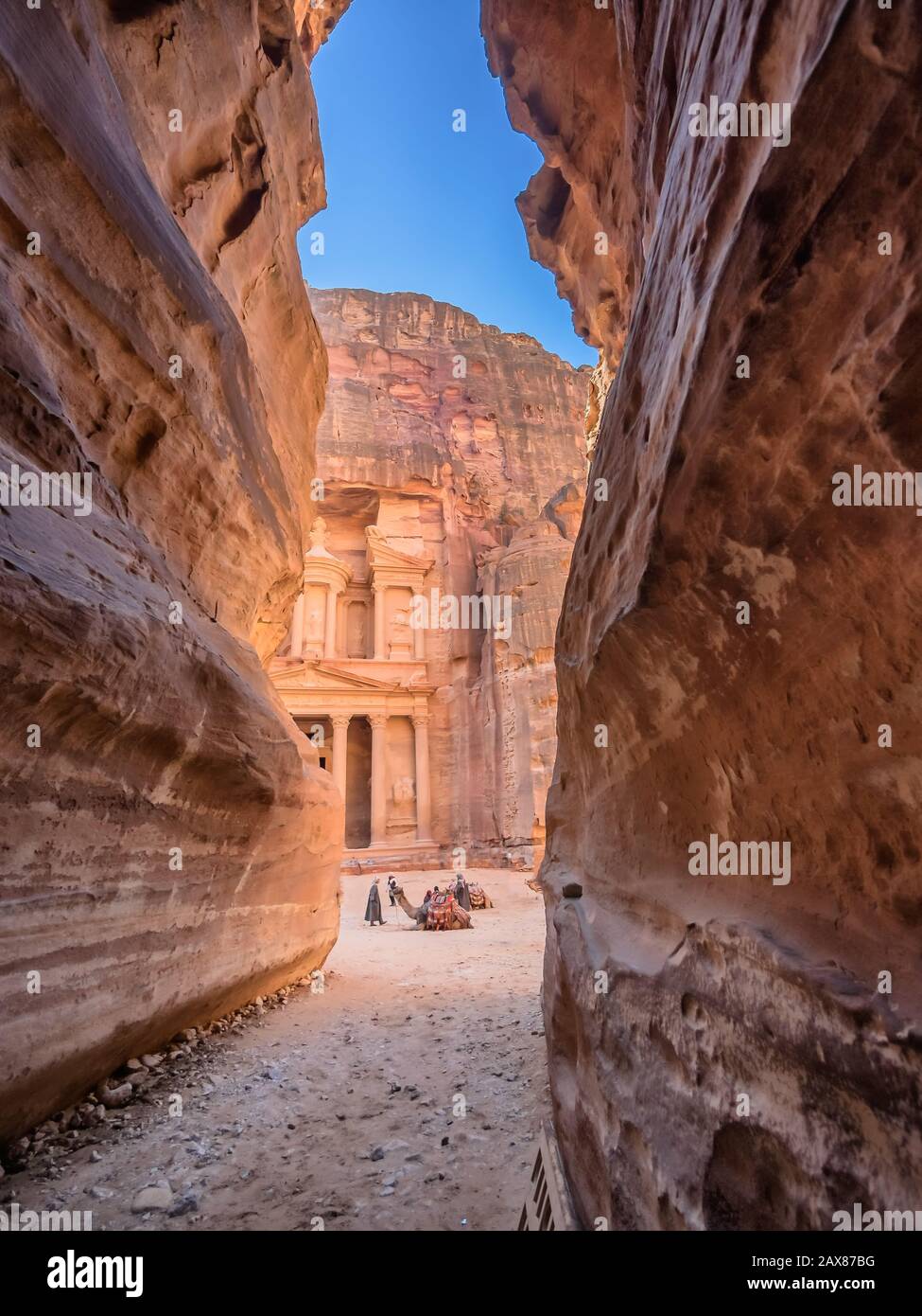 Le culte à Petra vu de la gorge, en Jordanie Banque D'Images