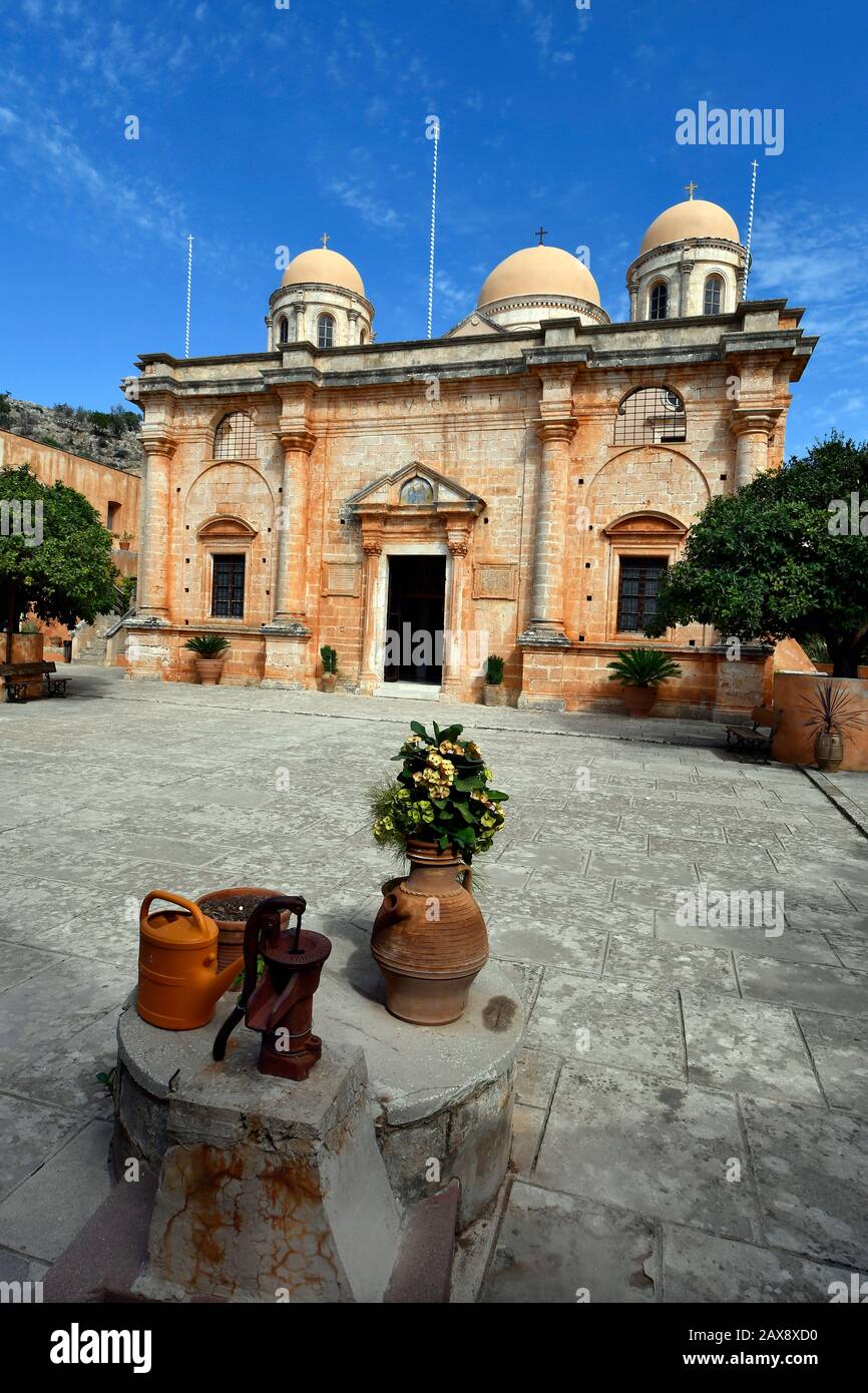 Grèce, île de Crète, monastère d'Agia Triada aka Sainte Trinité du XVIIe siècle sur la péninsule d'Akrotiri Banque D'Images