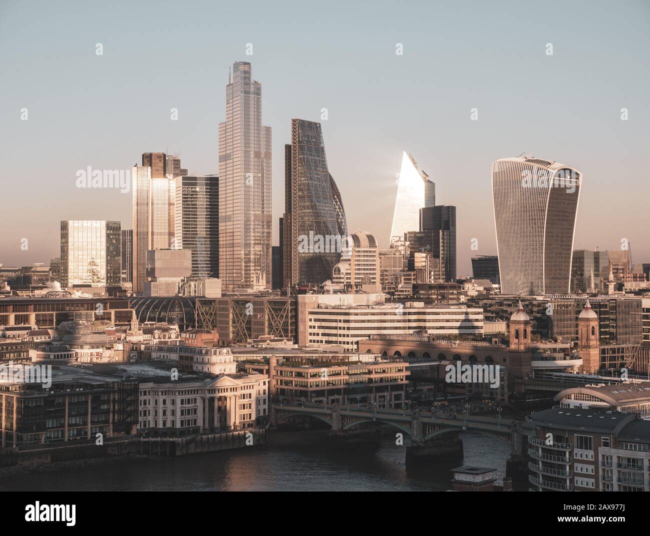 Paysage noir et blanc de Skyline of City of London, Londres, Angleterre, Royaume-Uni, GB. Banque D'Images