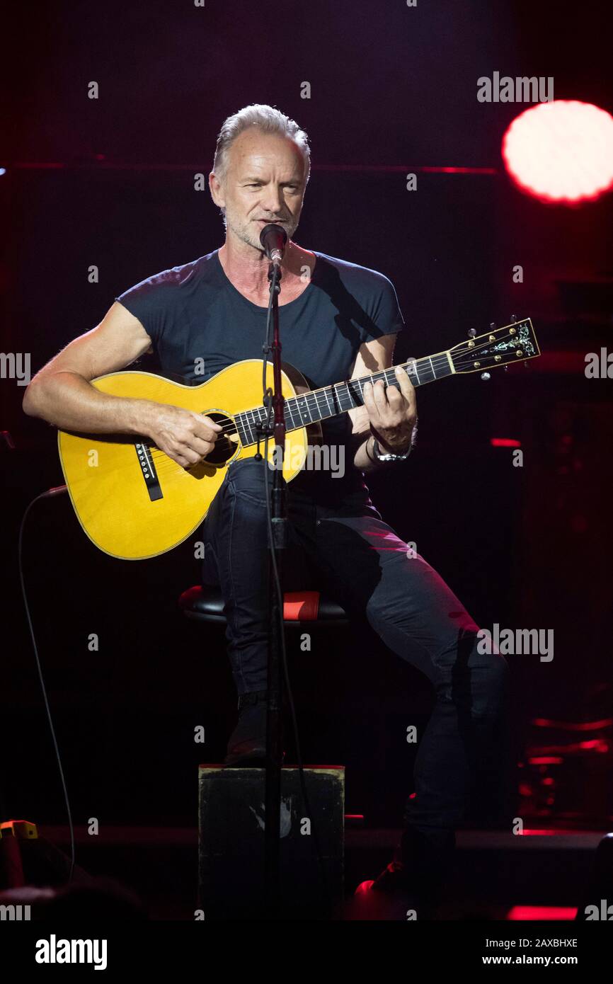 Chanteur Sting sur scène lors d'un concert à la salle de concert Monte-Carlo Sporting à Monaco le 2019/08/02 Banque D'Images