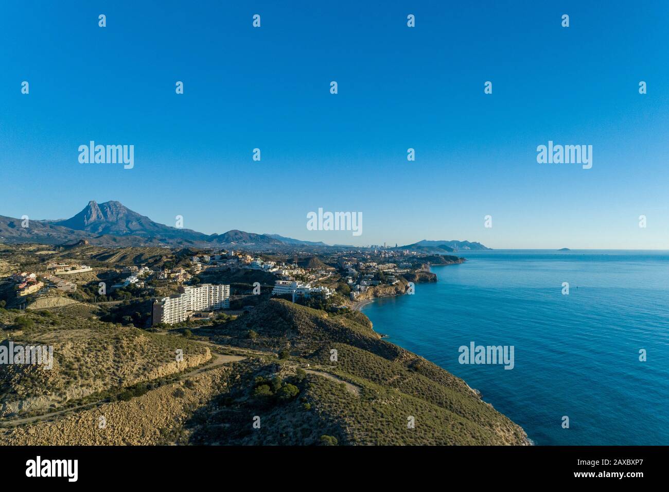Côte paradisiaque à Villajoyosa ville, province d'Alicante, Costa Blanca, Communauté de Valence (Comunidad Valenciana), Espagne Banque D'Images