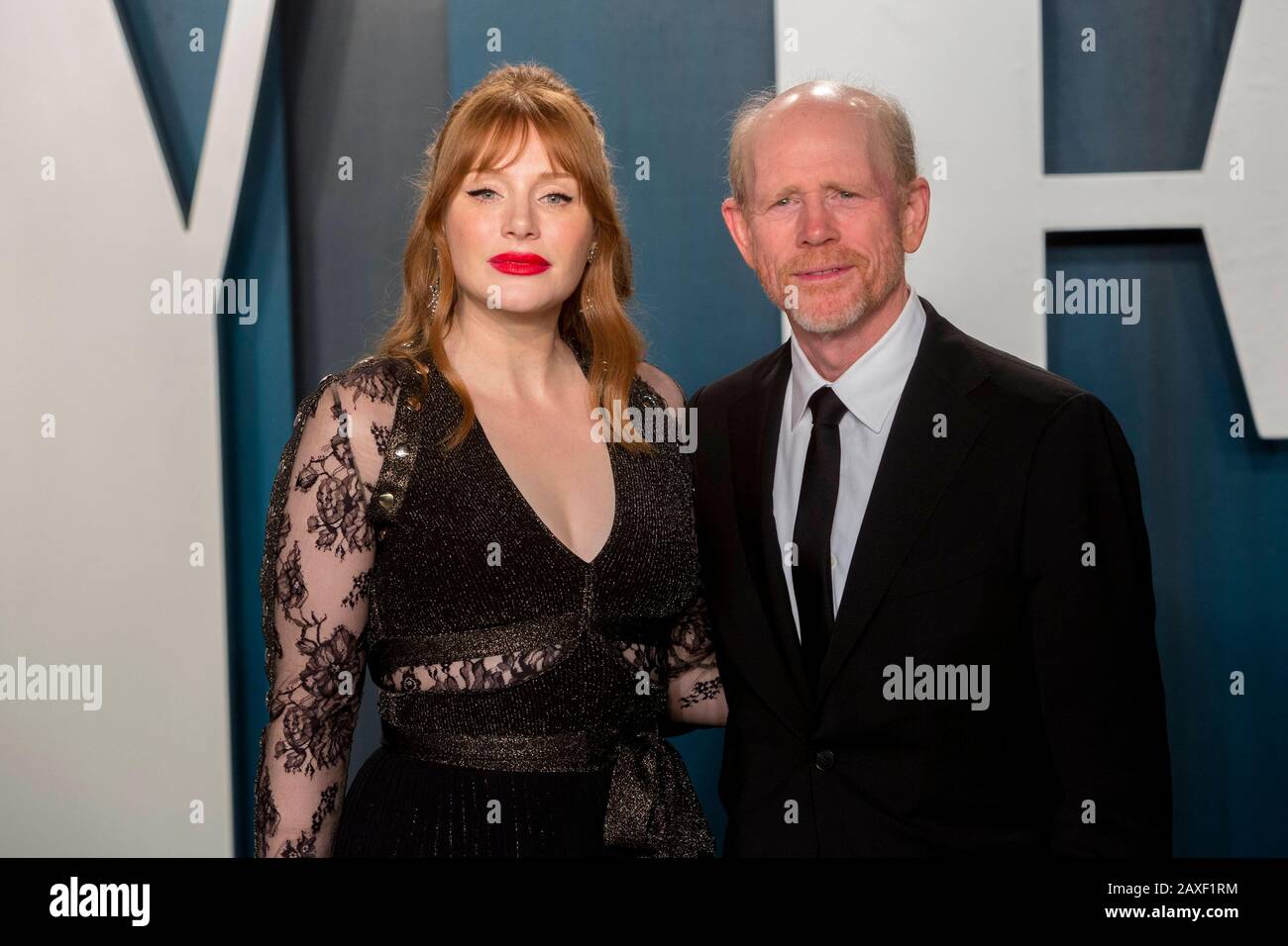 Bryce Dallas Howard et Ron Howard assistent à la Vanity Fair Oscar Party au Wallis Annenberg Center for the Performing Arts à Beverly Hills, Los Angeles, États-Unis, le 09 février 2020. | utilisation dans le monde entier Banque D'Images