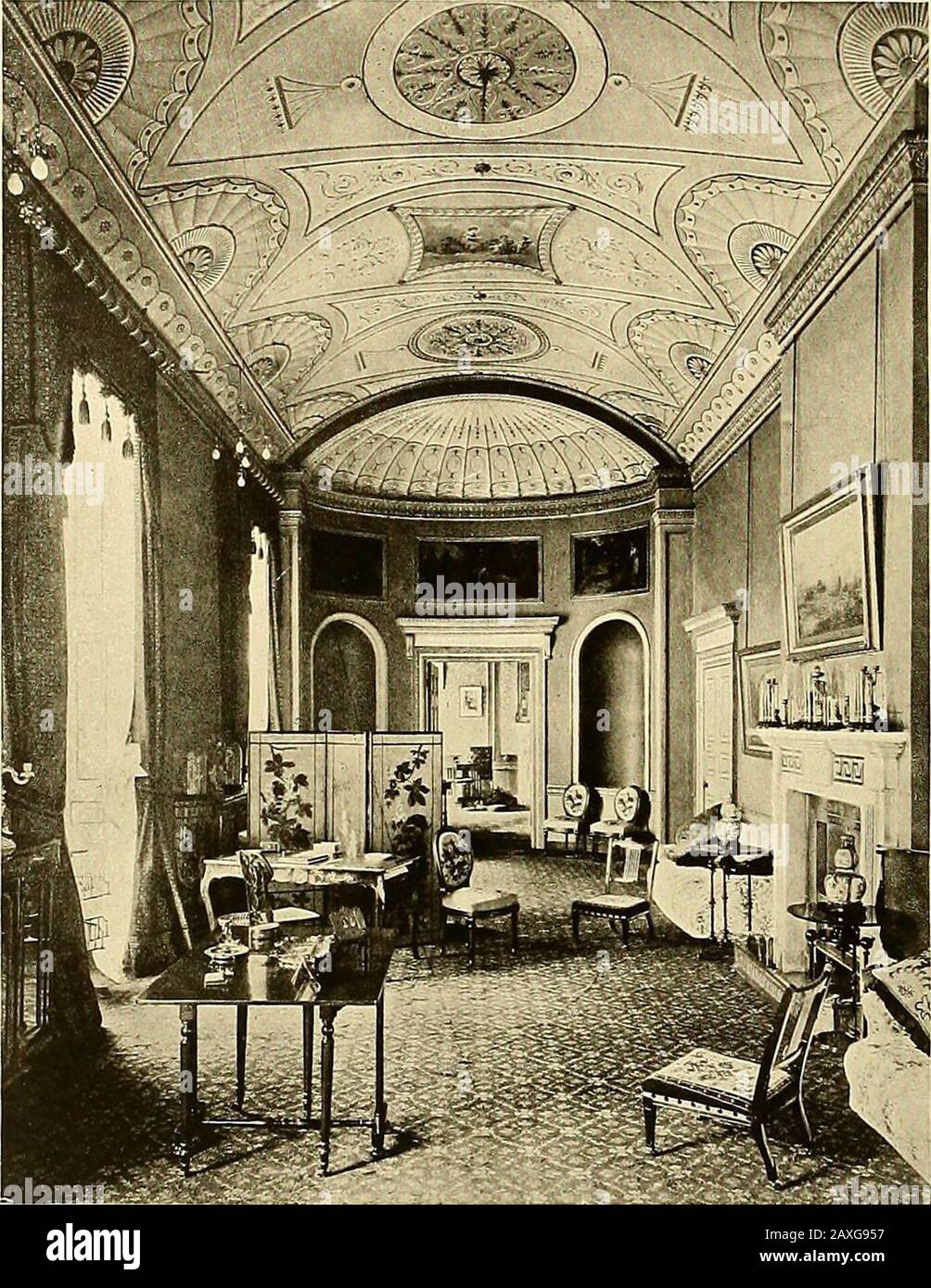 Robert Adam et ses frères; leur vie, leur travail et leur influence sur l'architecture, la décoration et le mobilier anglais . 282 LA VIE ET LE TRAVAIL OE ROBERT ET JAMES ADAM À Montagu House,1 au moins, il est certain que Angelica Kaufmann s'est engagée, puisque un dossier à cet effet peut être trouvé dans le journal. Fig. 212.—La salle de réception, Portman House.(Forrrierly la résidence de Mme Elizabeth Montagu.) Madame Darblay (iee Frances Burney); pourtant, au cours de l'année où elle a été engagée, cette dame a épousé Antonio Zucchi et immédiatement latelayleft l'Angleterre pour l'Italie, où elle est restée pendant le reste de sa vie Banque D'Images