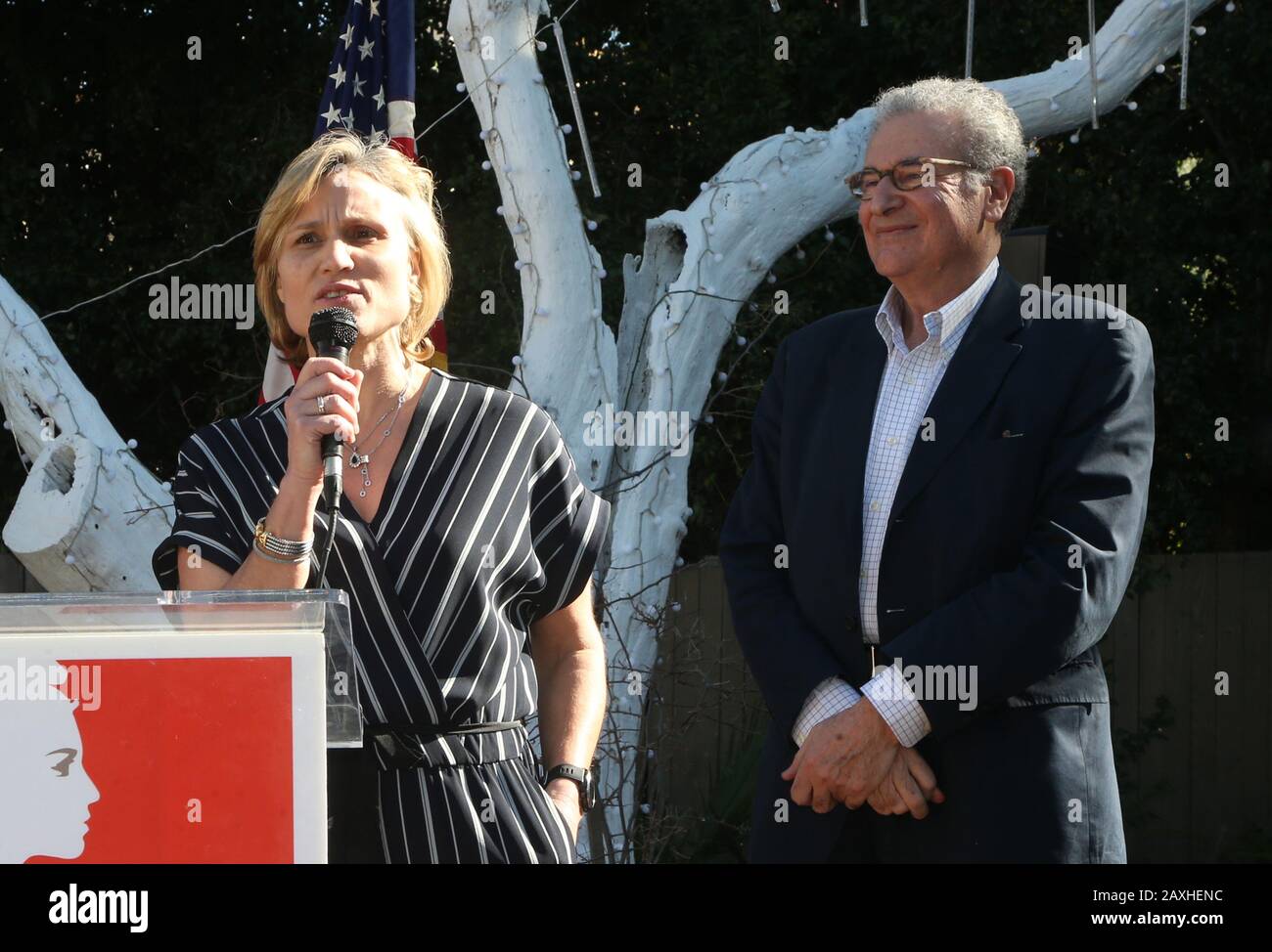 Beverly Hills, Californie 10 février 2020. Serge Toubiana, Daniela Elstner, à Global CINEMATHIQUE présente la cérémonie des World Cinema Awards à la Résidence du Consul de France à Beverly Hills, Californie, le 10 février 2020. Crédit: Faye Sadou/Media Punch/Alay Live News Banque D'Images