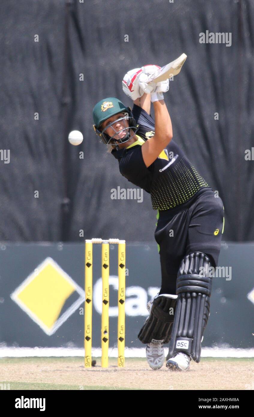 Junction Oval, Melbourne, Victoria, Australie. 12 février 2020. CommBank T20 INTL Tri-Series final- Match 7 - Australia Women V India Women -Australian Batsman Ashleigh Gardner pendant le match - Australia Women A Remporté le match par 12 Runs-image Credit: Brett keating/Alay Live News Banque D'Images